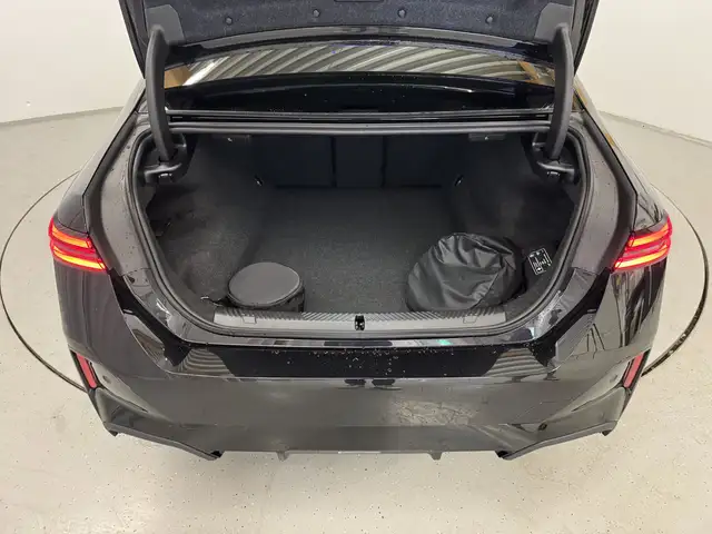 BMW 550 e xDrive *M-Sportpaket PRO* Ansicht 17