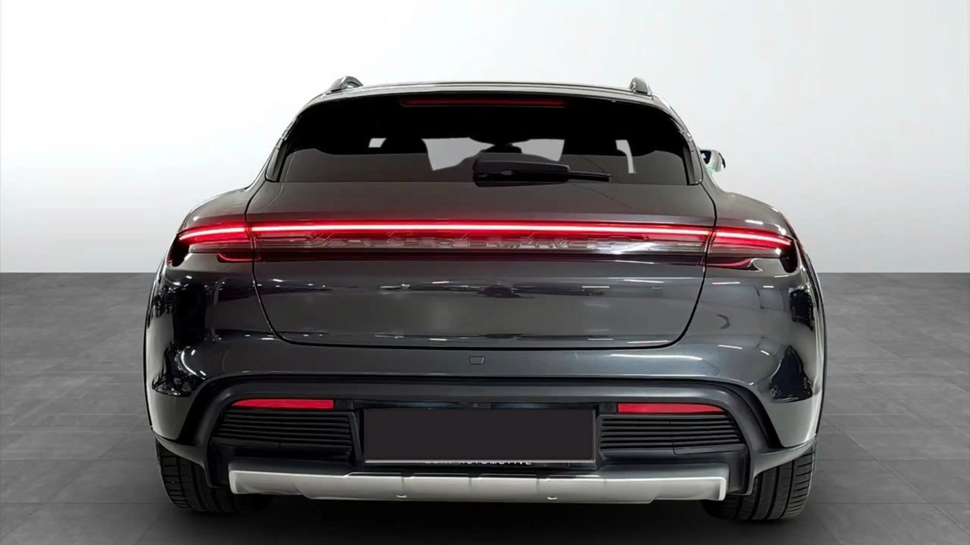 Porsche Taycan Cross Turismo 4 — photo 4