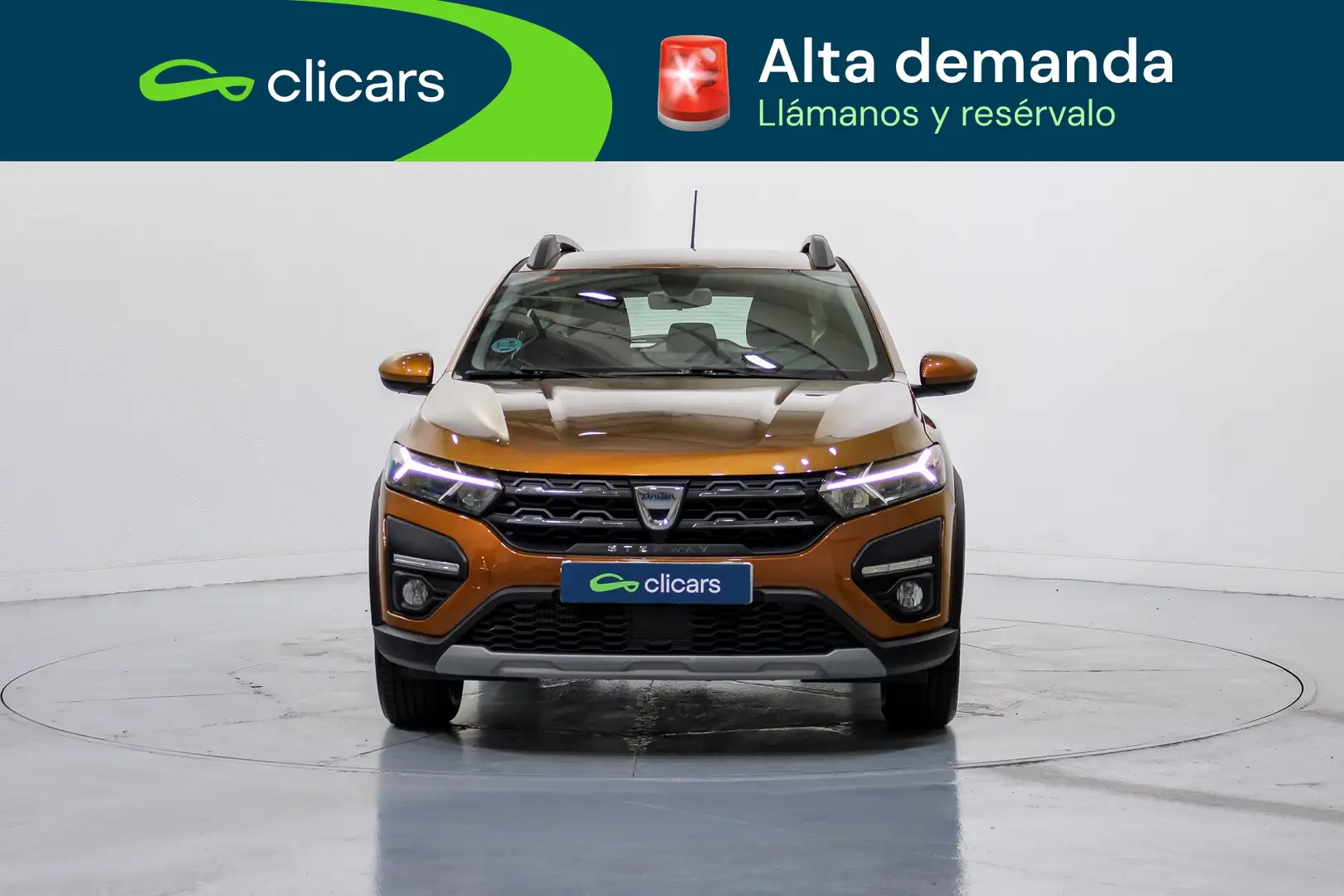 Dacia Sandero Stepway TCe Comfort 67kW Naranja - 2