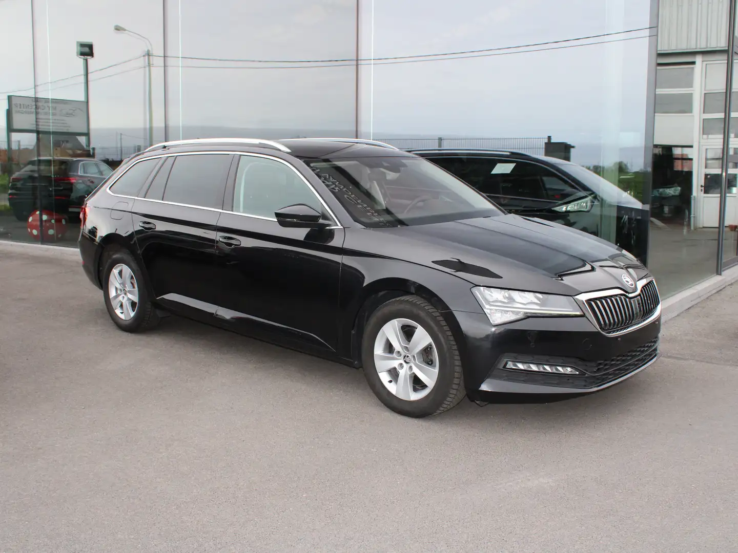 Skoda Superb SW 1.5 TSI ACT Ambition-CAMERA-NAVI-SMARTL-ALU V Nero - 1