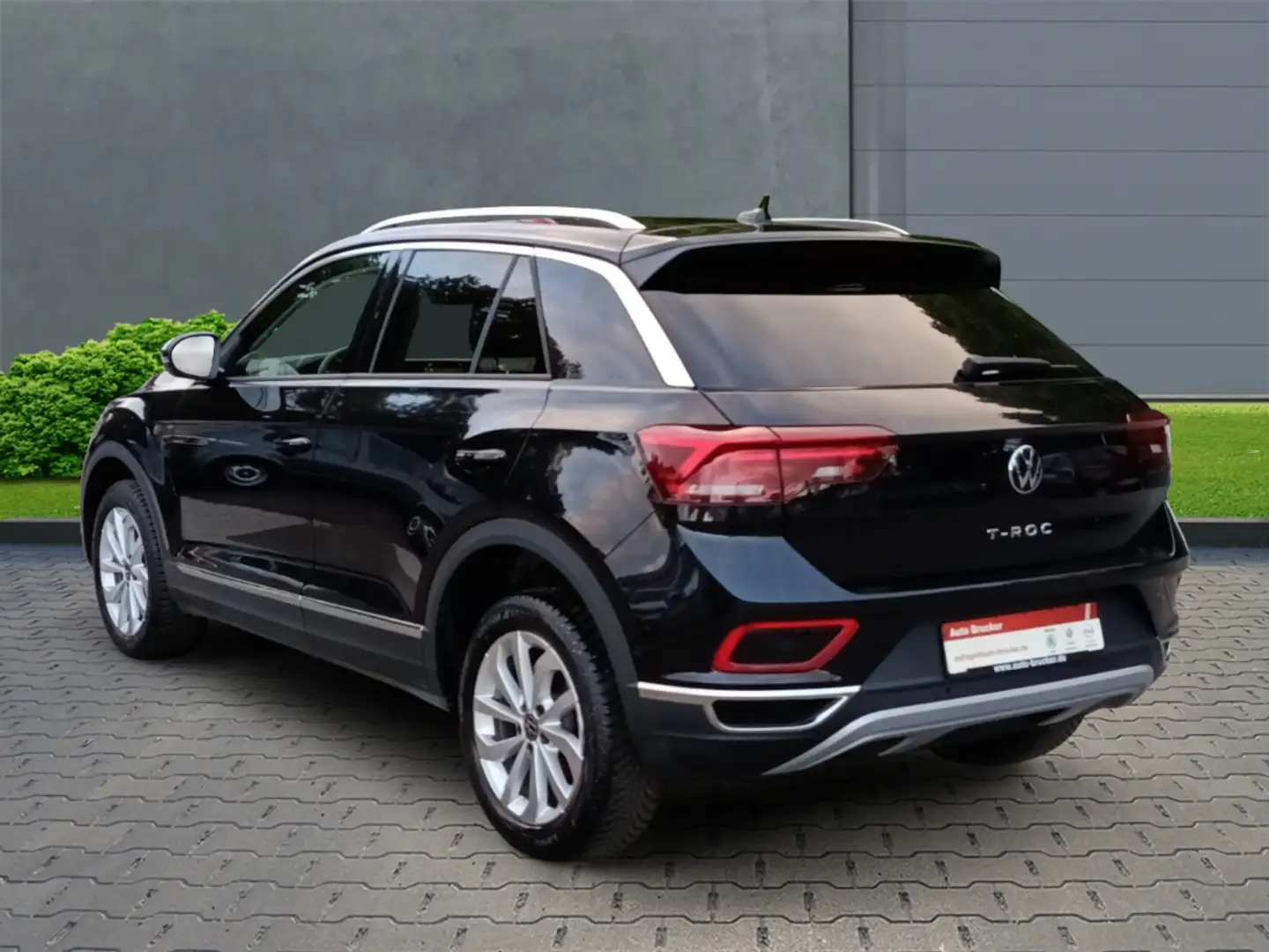 Volkswagen T-Roc Style 1.5 TSI+Anhängerkupplung+Tempomat+Klimaautom Schwarz - 2