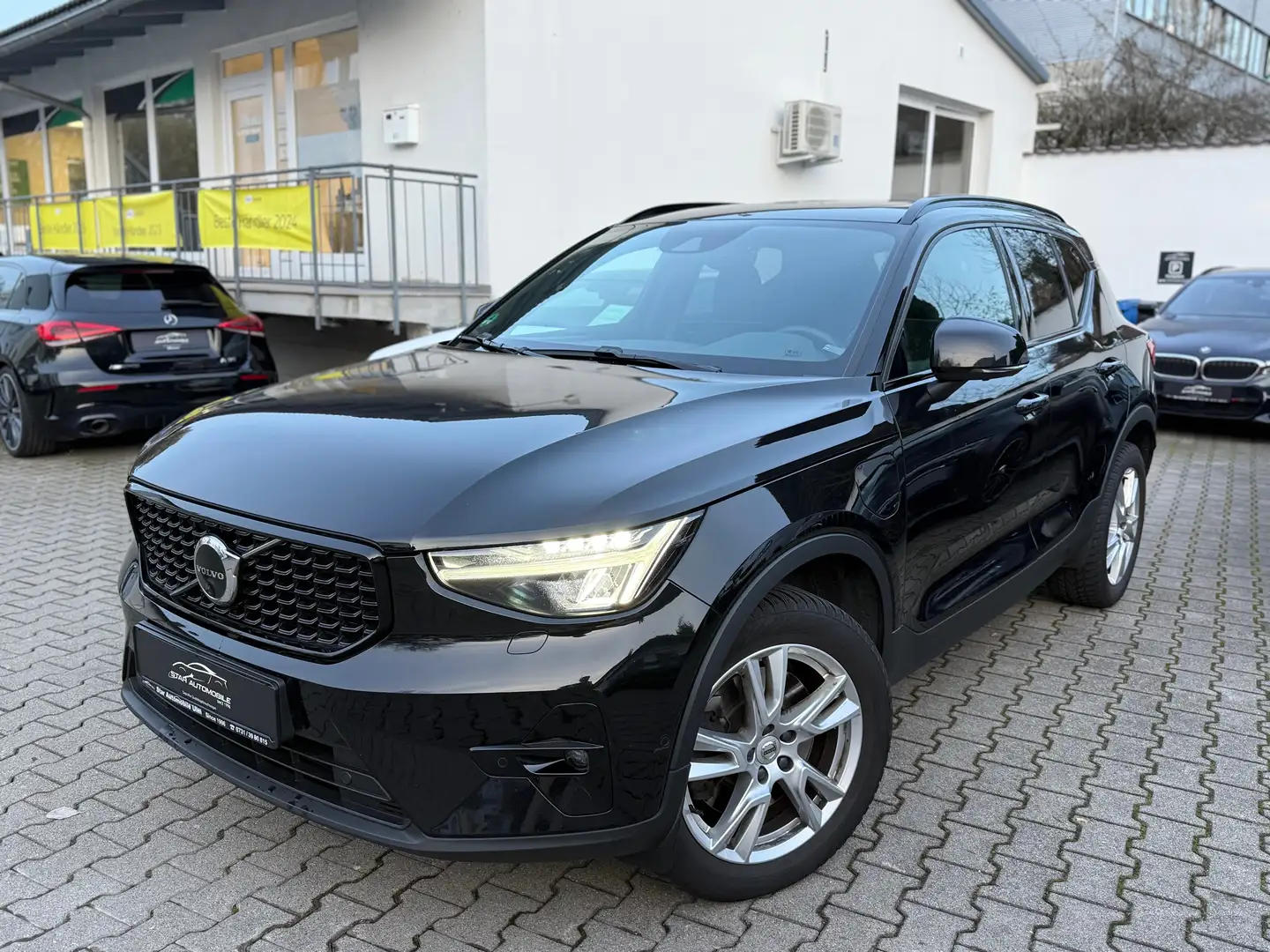 Volvo XC40 360Kamera*Pano*Metallic*Recharge Plug-In Hybrid Schwarz - 1