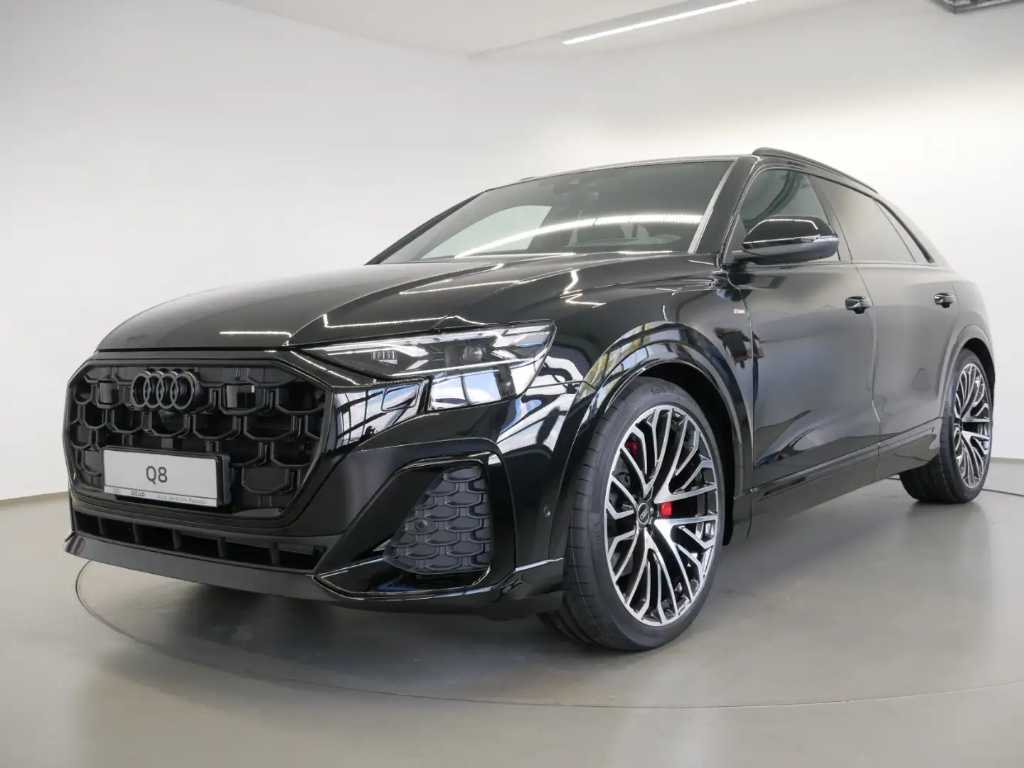 Audi Q8 SUV S line business TDI quattro 210 kW tiptronic Schwarz - 2