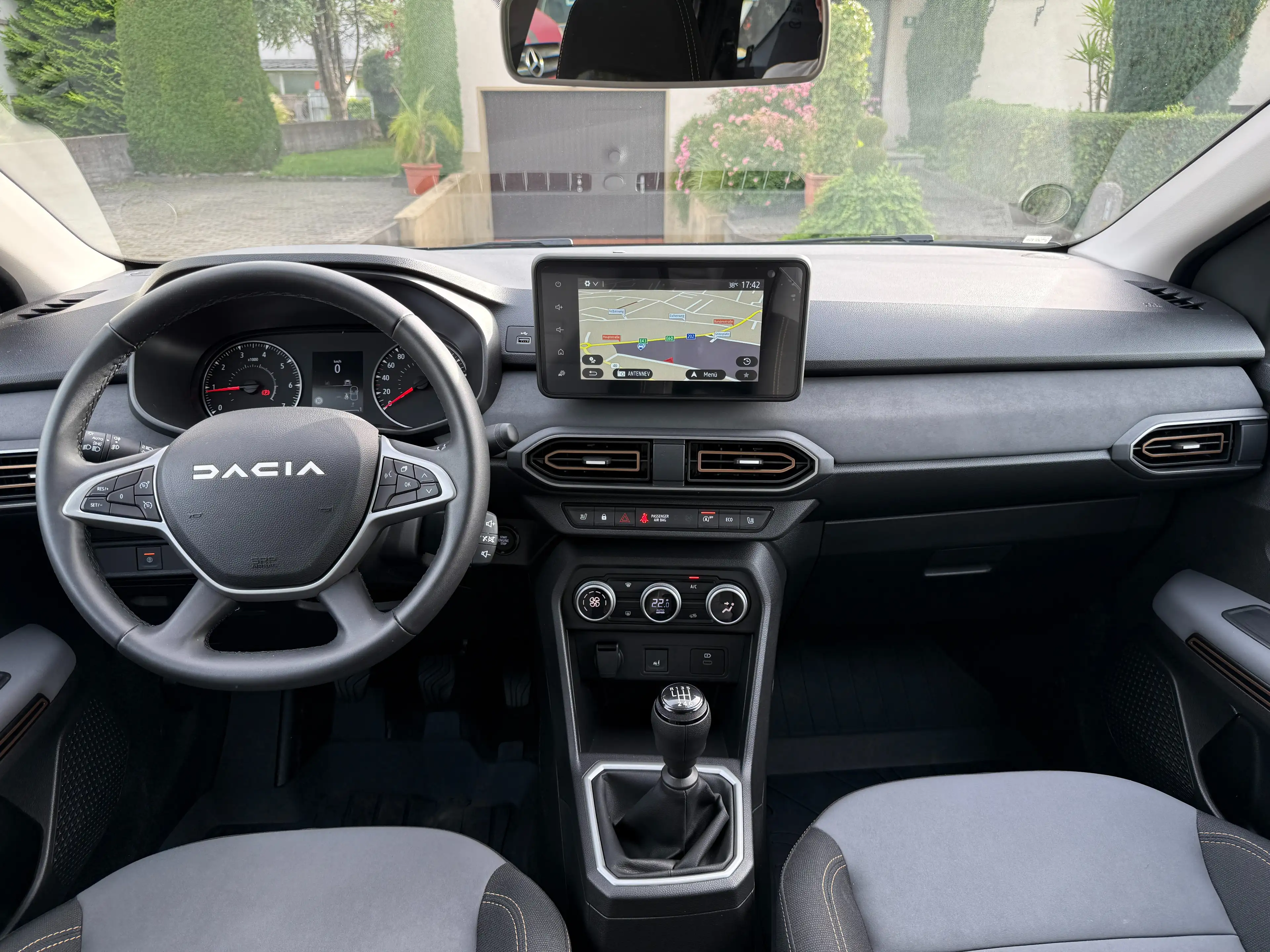Dacia Jogger Jogger Extreme+ TCe 110  8-fach Alu TOP — photo 8