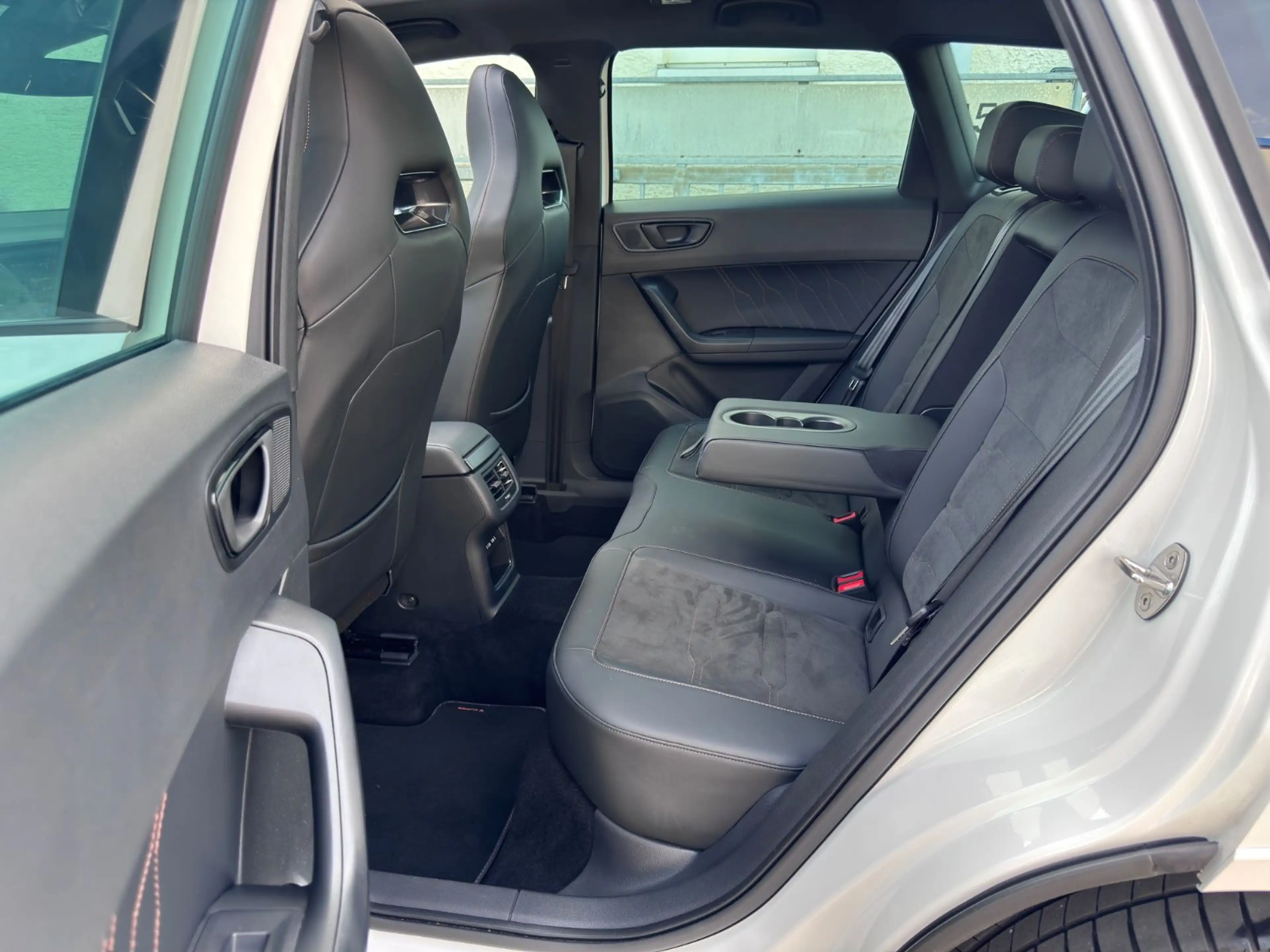 CUPRA Ateca 4Drive /Pano/ACC/19"/AHK/Schalensitze — photo 8