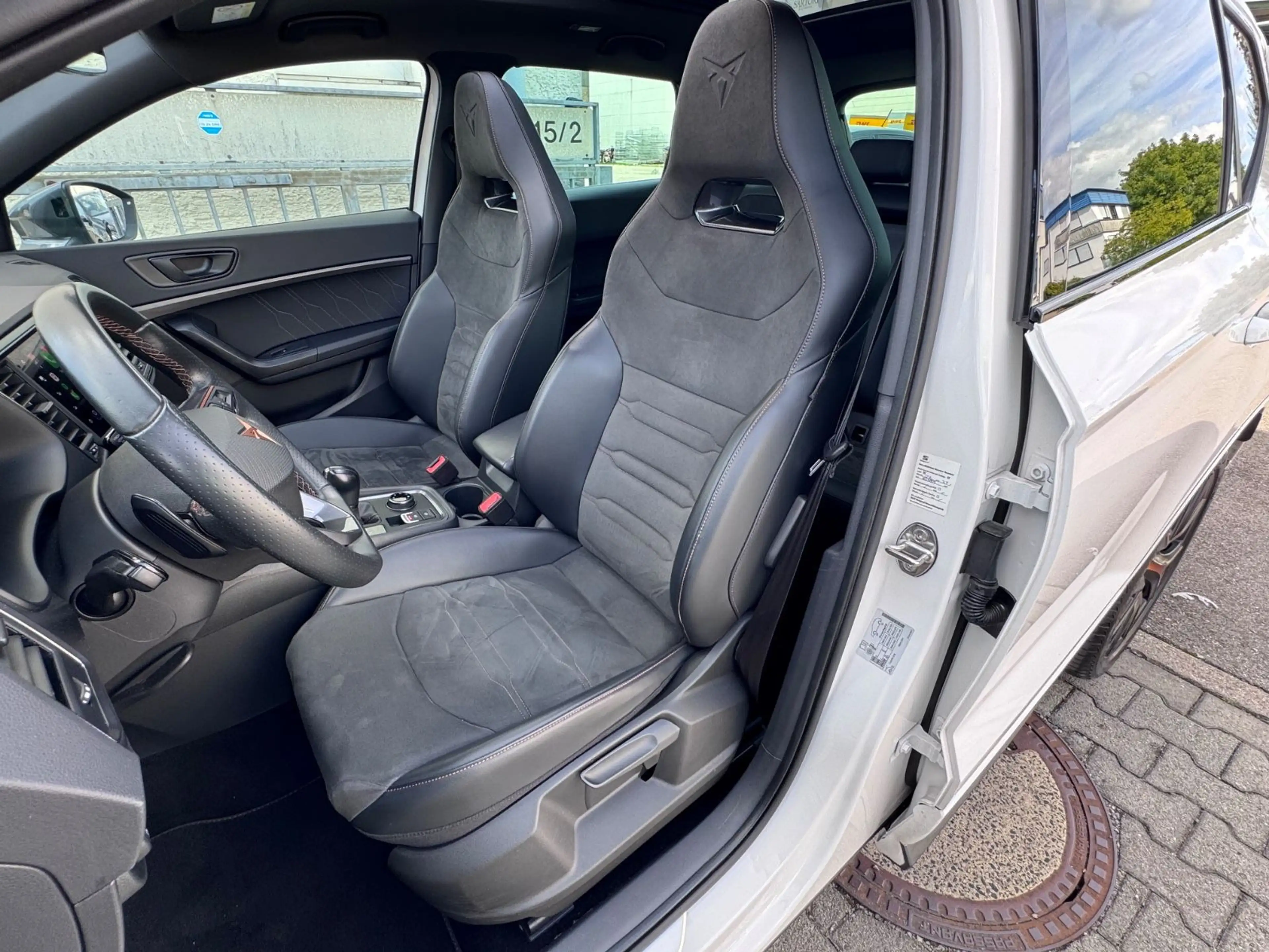 CUPRA Ateca 4Drive /Pano/ACC/19"/AHK/Schalensitze — photo 7
