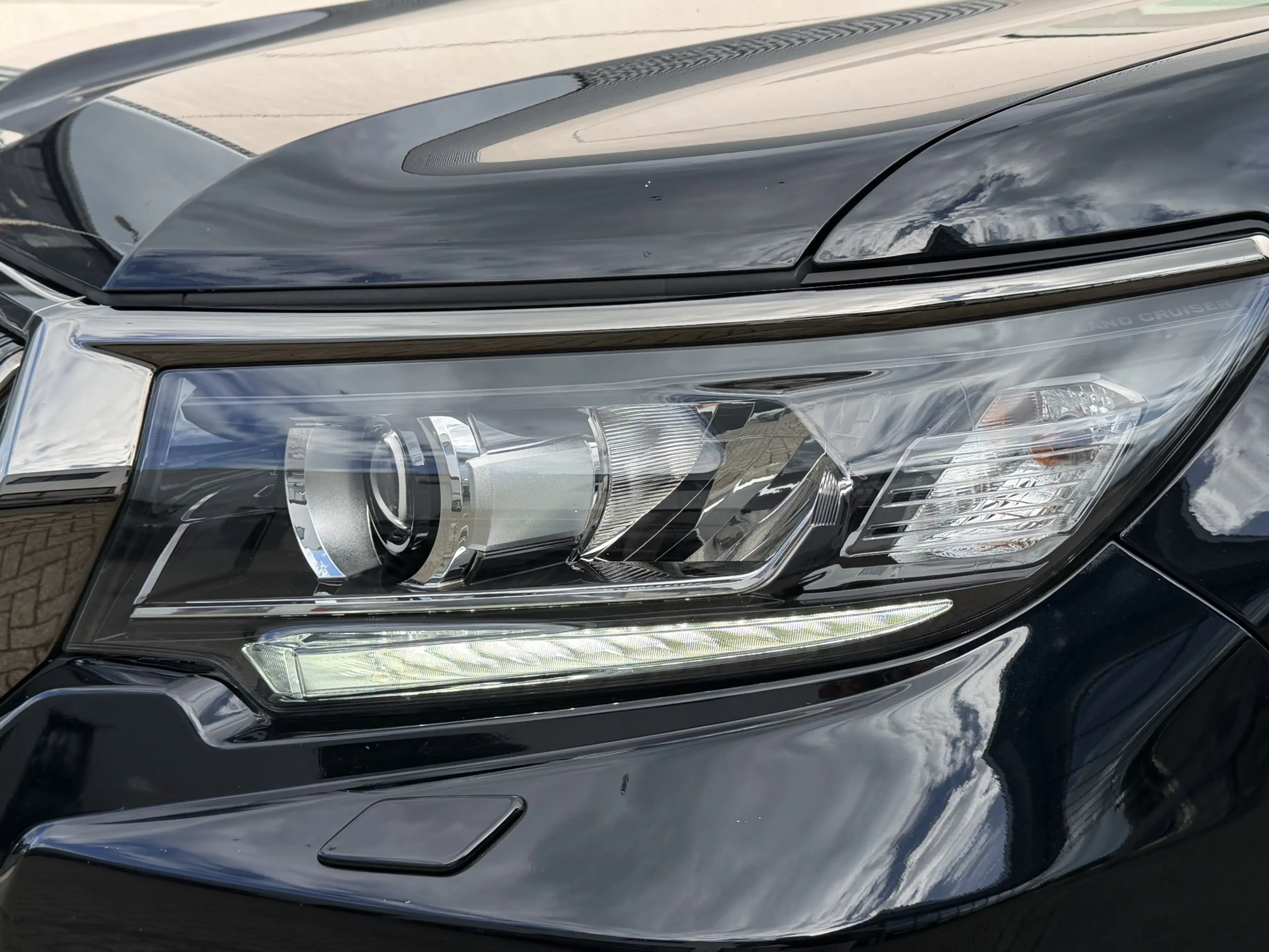 Toyota Land Cruiser 2.8 D-4D 70th Anniversary LED-360-ACC-Trekhaak-Gri — photo 22
