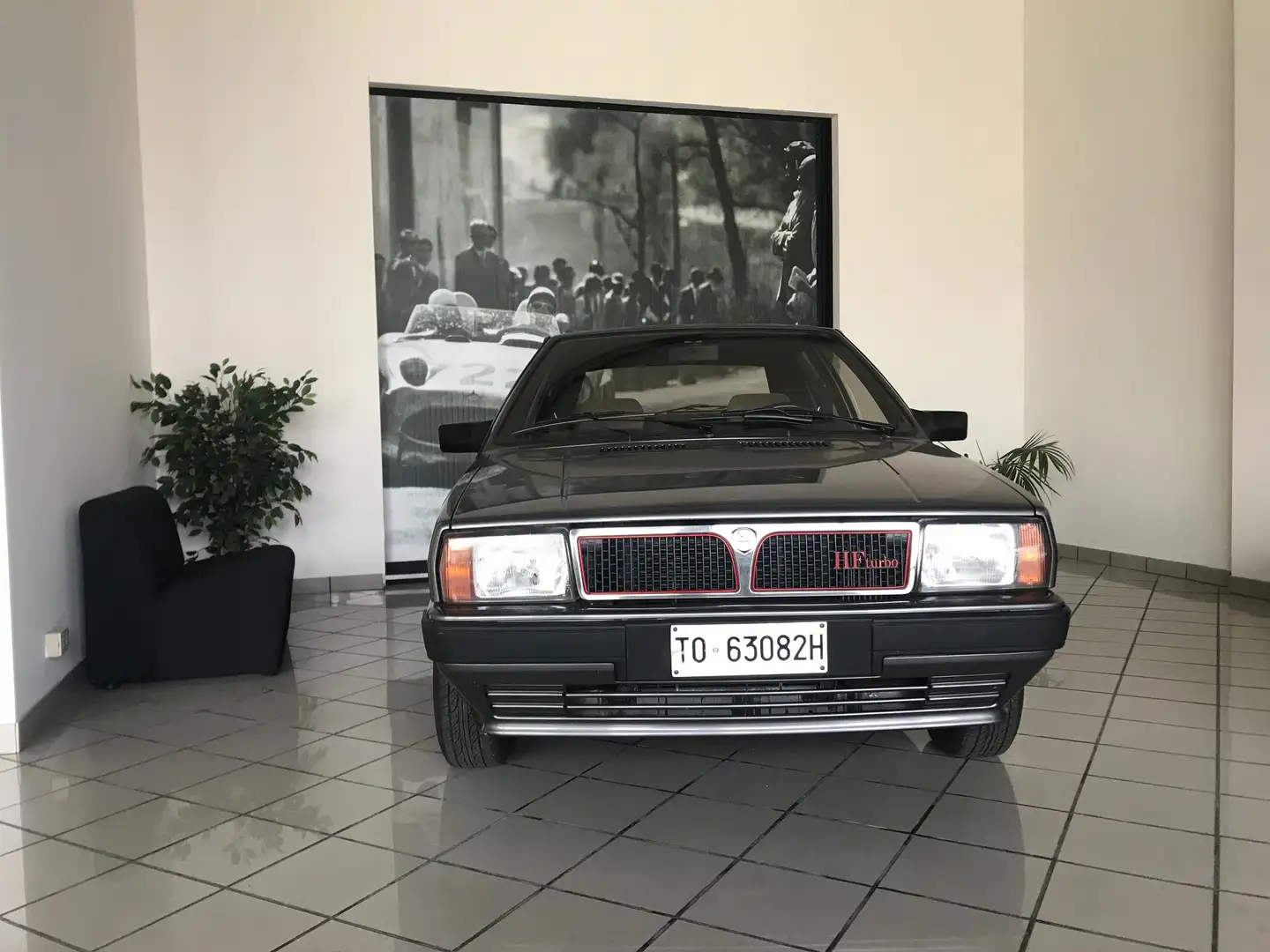 Lancia Delta Delta 1.6 Turbo HF 140cv TARGA TORINO Grigio - 2