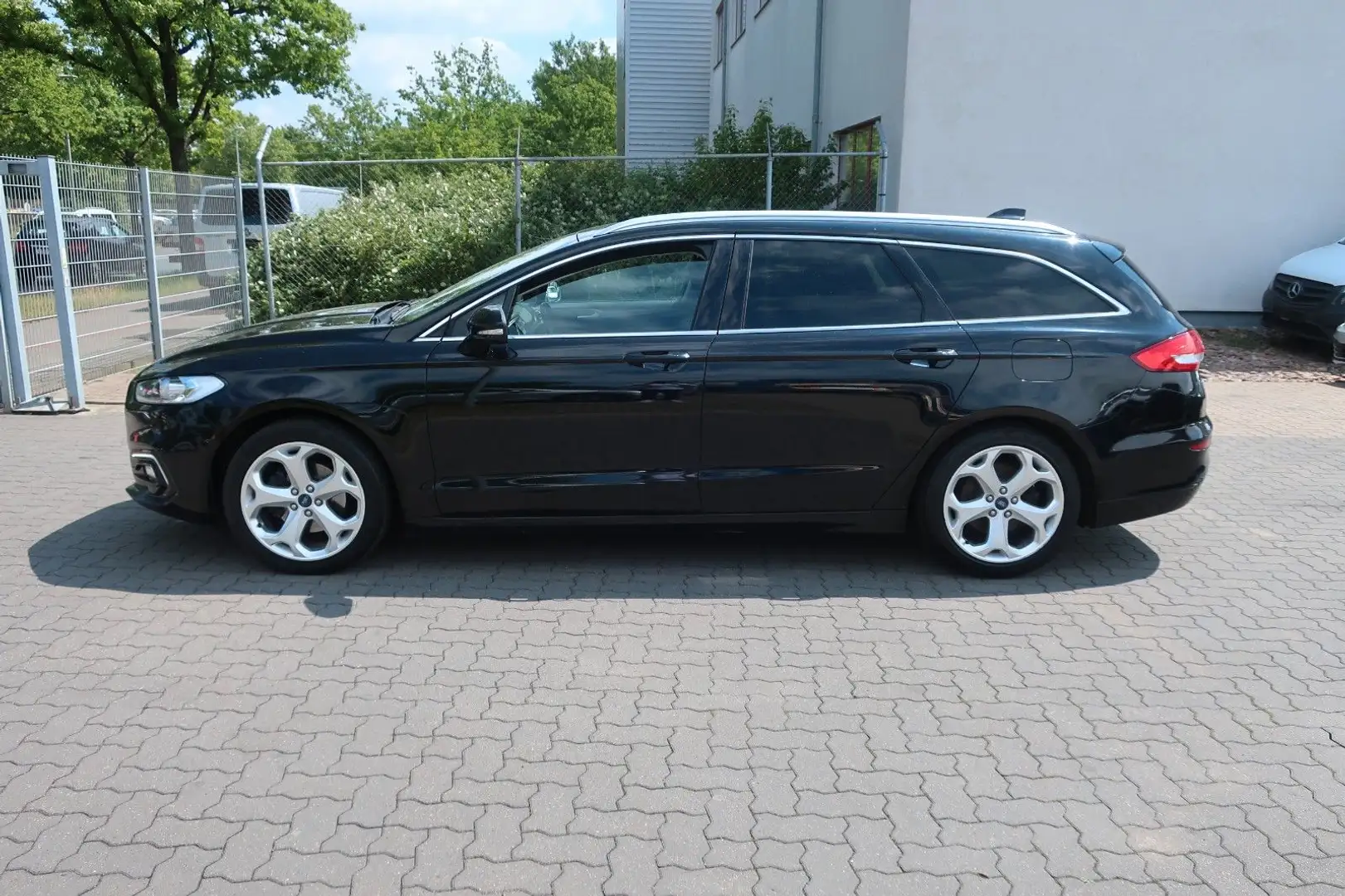 Ford Mondeo Turnier Titanium/Klima/Navi/Automatik Grijs - 2