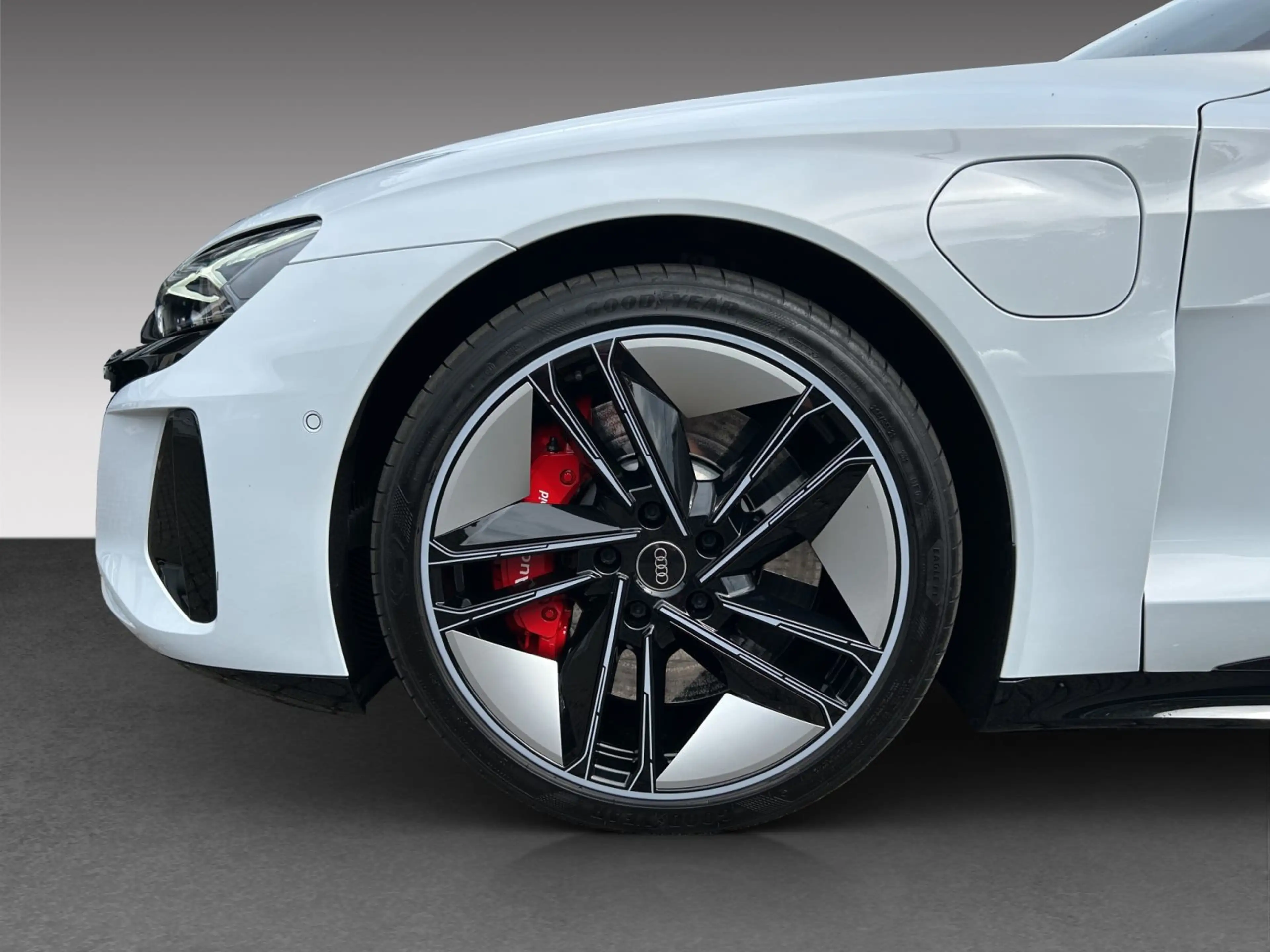 Audi RS e-tron GT +LED+PDC+KAMERA+PANO+BANG&OLUFSEN — photo 7