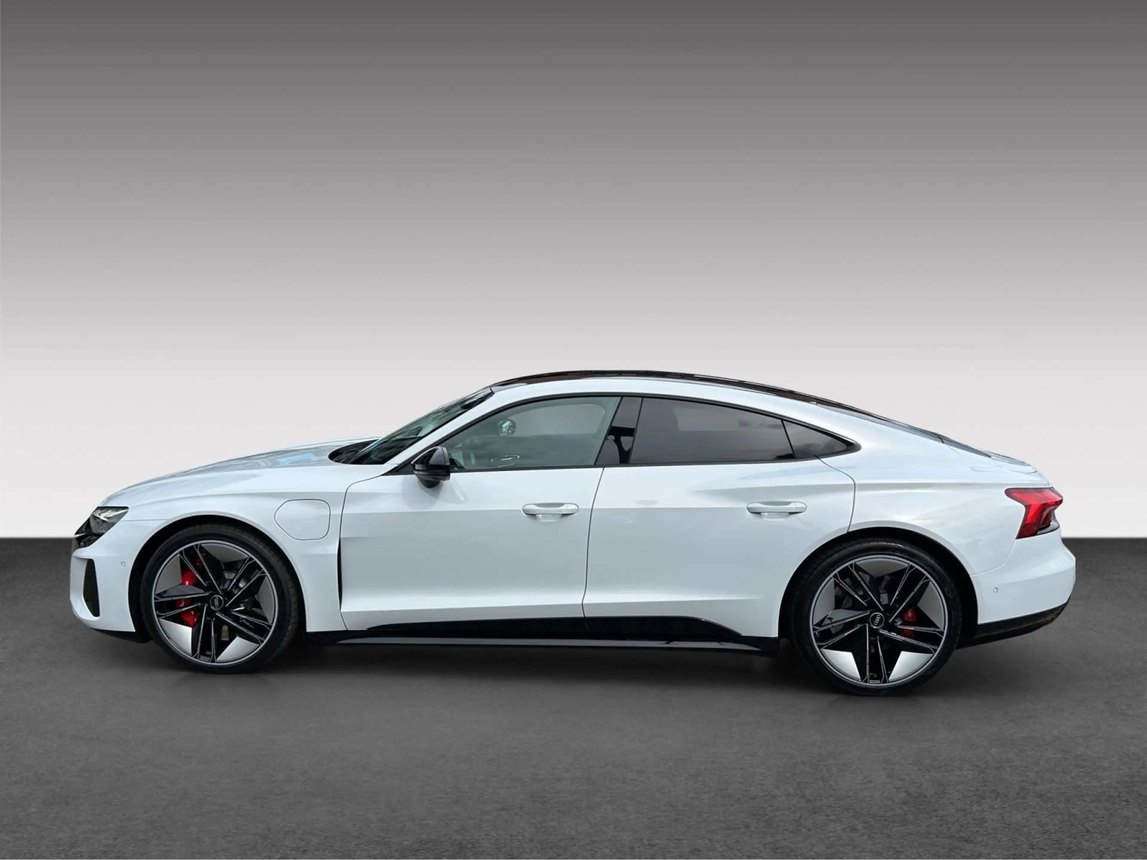 Audi RS e-tron GT +LED+PDC+KAMERA+PANO+BANG&OLUFSEN — photo 6