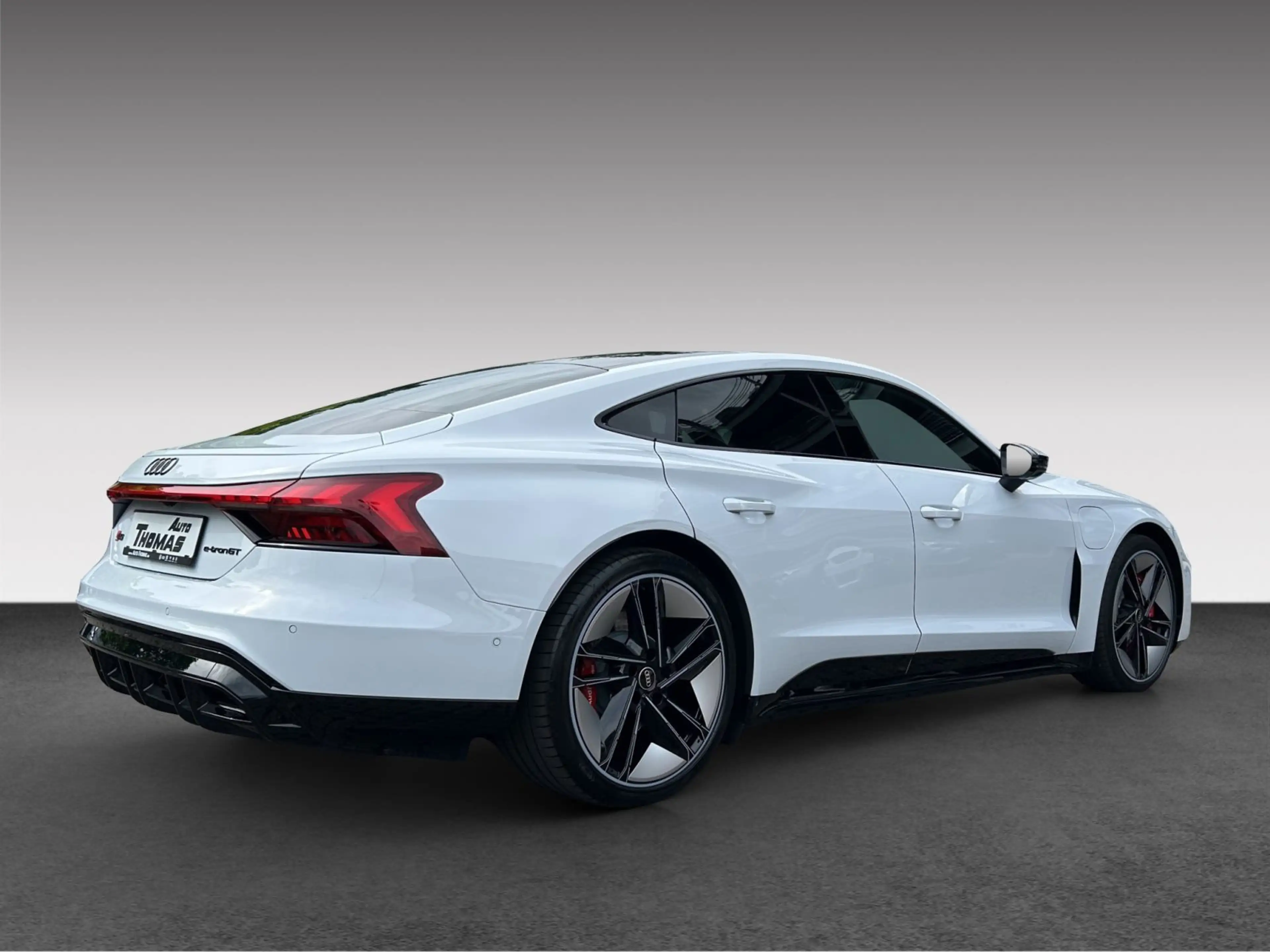 Audi RS e-tron GT +LED+PDC+KAMERA+PANO+BANG&OLUFSEN — photo 4