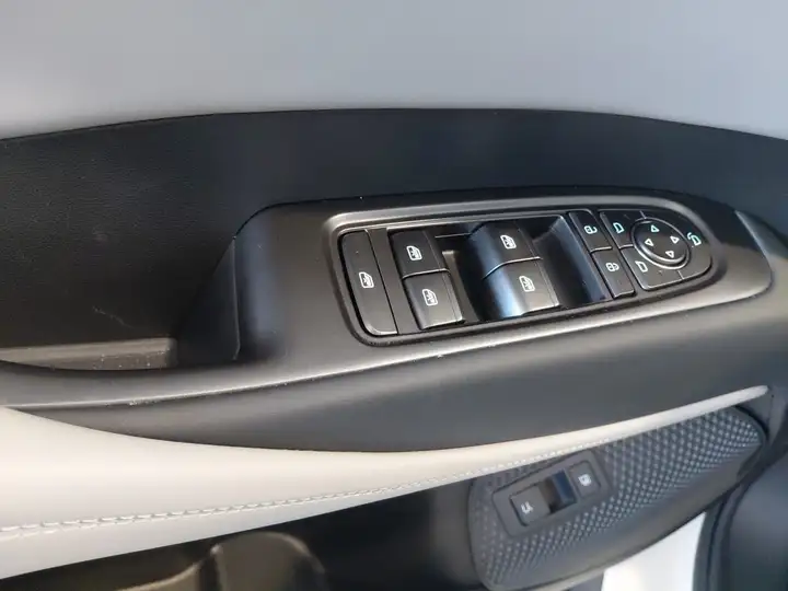 BYD Seal 2026, foto 16