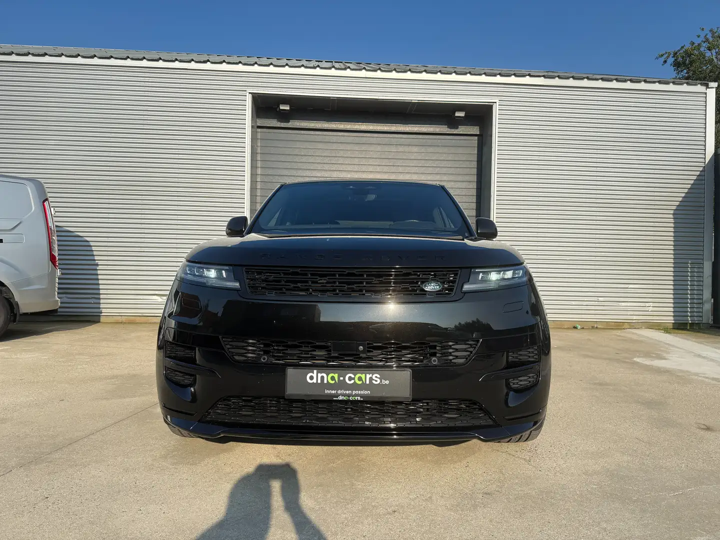 Land Rover Range Rover Sport P440e Dynamic SE / PANO / 22" / FRIGO / BLACK PACK Schwarz - 2