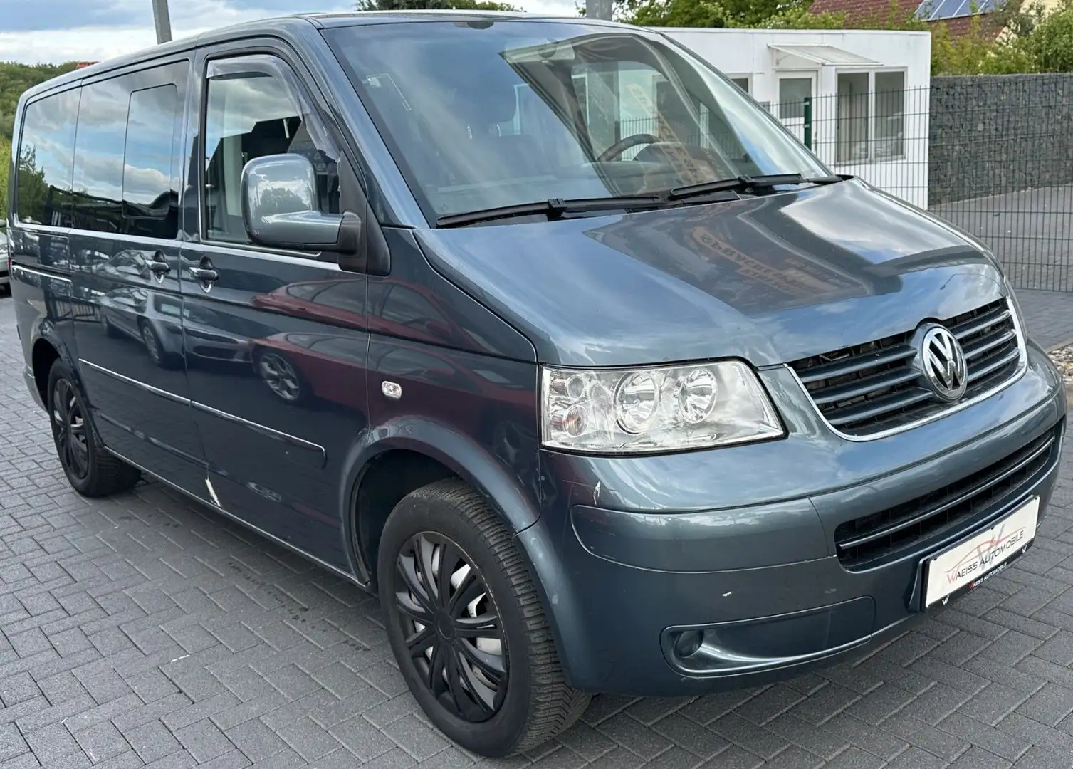 Volkswagen T5 Multivan 2.5 TDI Comfortline Grau - 1