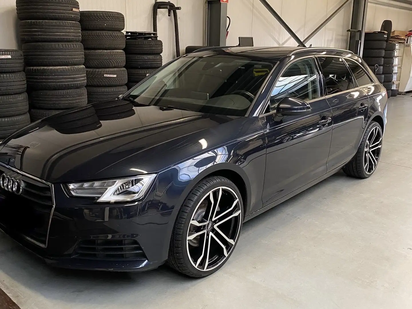 Audi A4 Audi A4+Avant+2.0+TDI+NaviPlus-Xenon+LED - 1