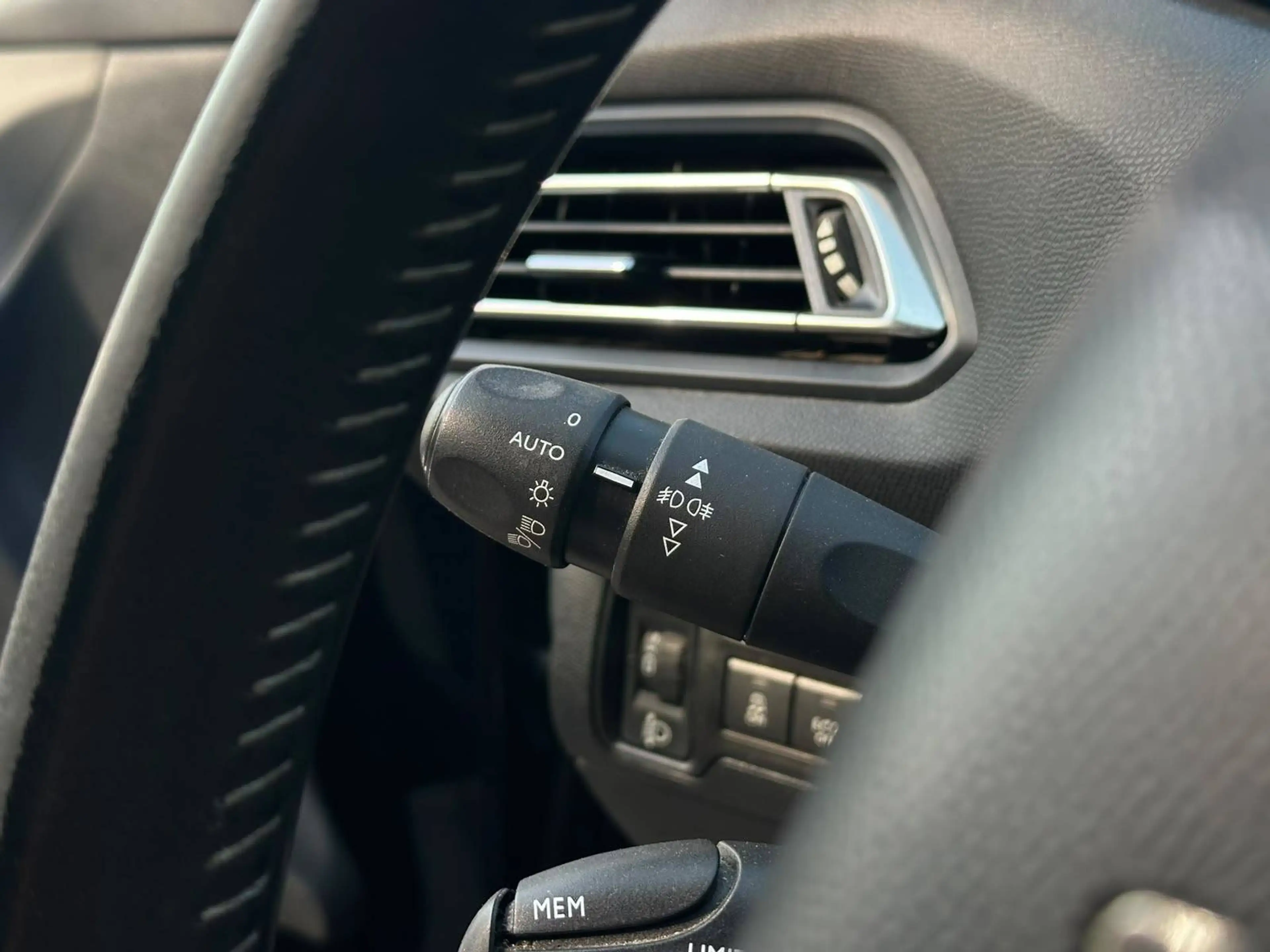 Peugeot 308 AIRCO/CRUISE CONTROLE/NAVIGATIE — photo 5