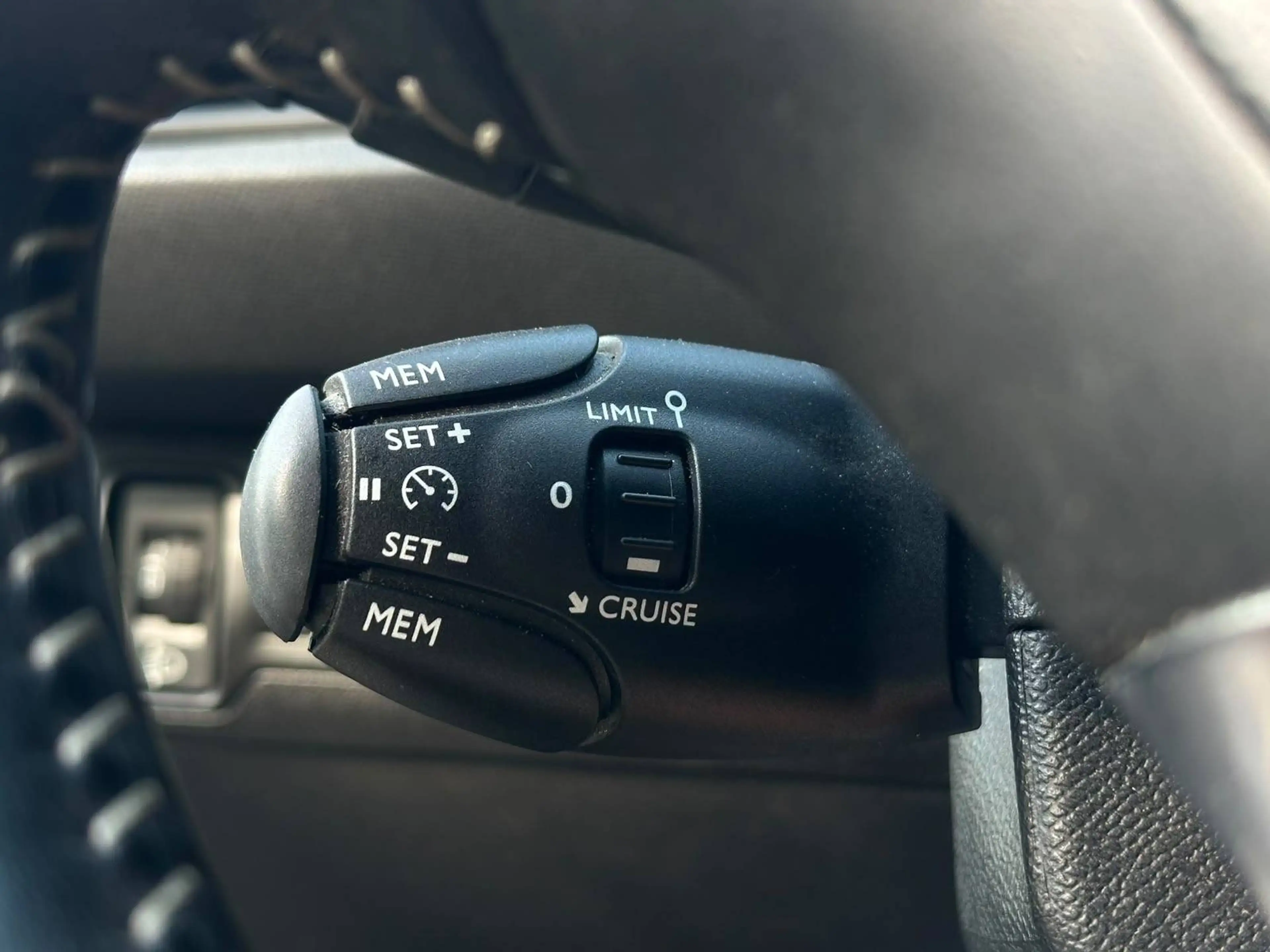 Peugeot 308 AIRCO/CRUISE CONTROLE/NAVIGATIE — photo 6