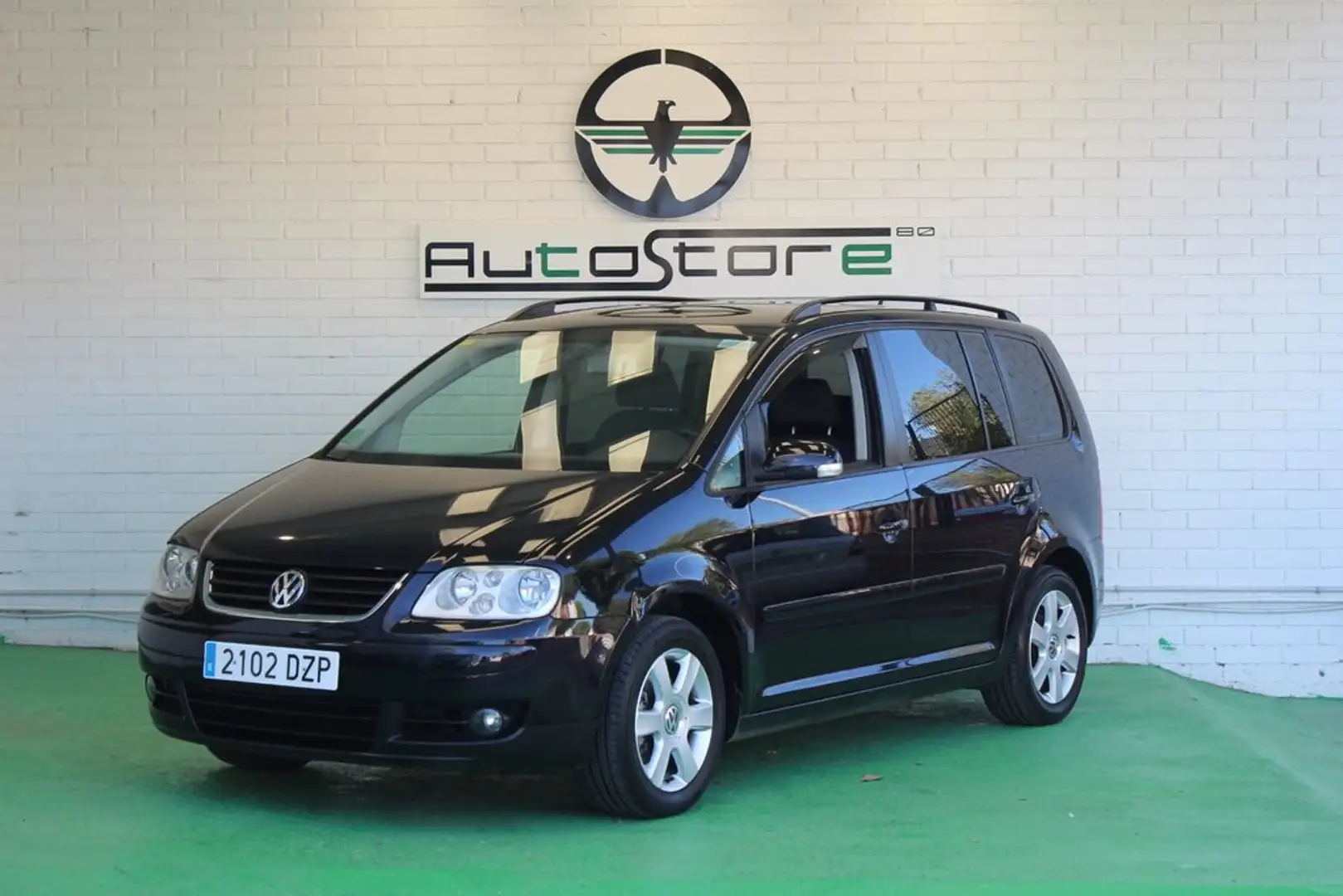 Volkswagen Touran 1.4 TSI 140 Highline Grijs - 1