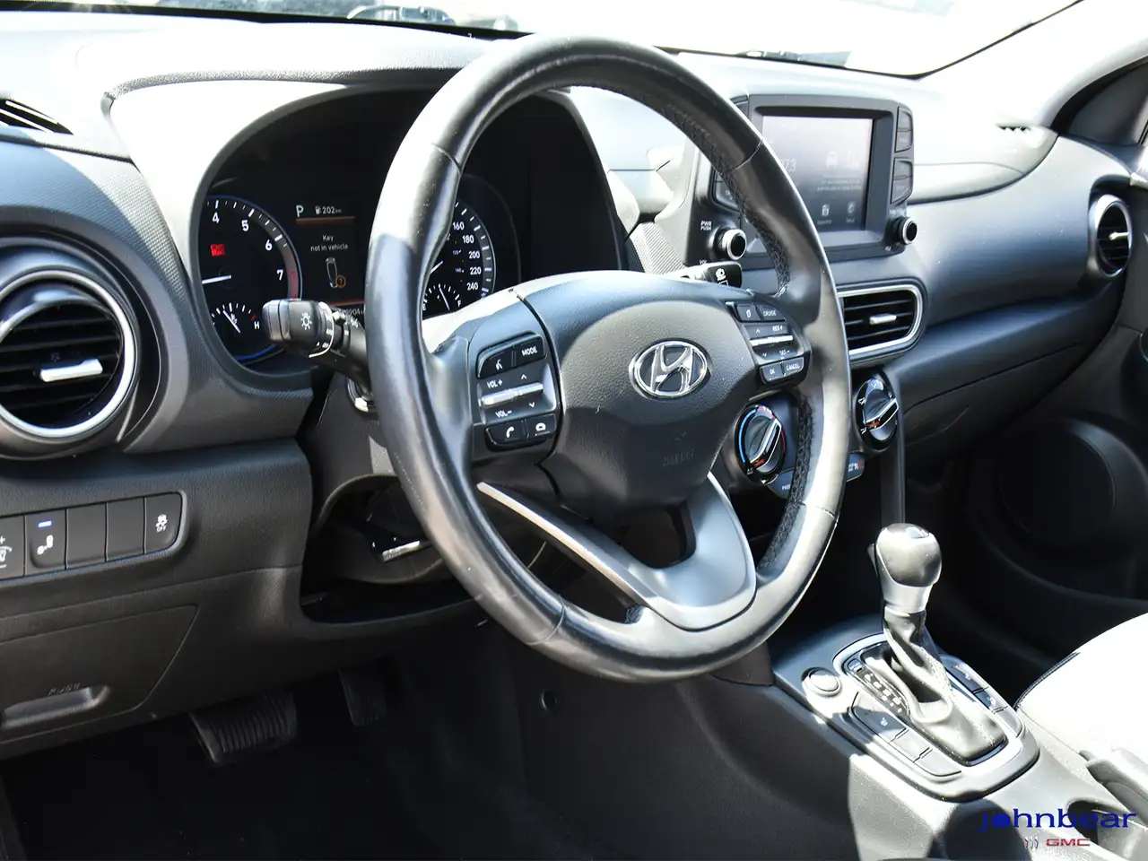 Hyundai KONA снимка Hyundai KONA