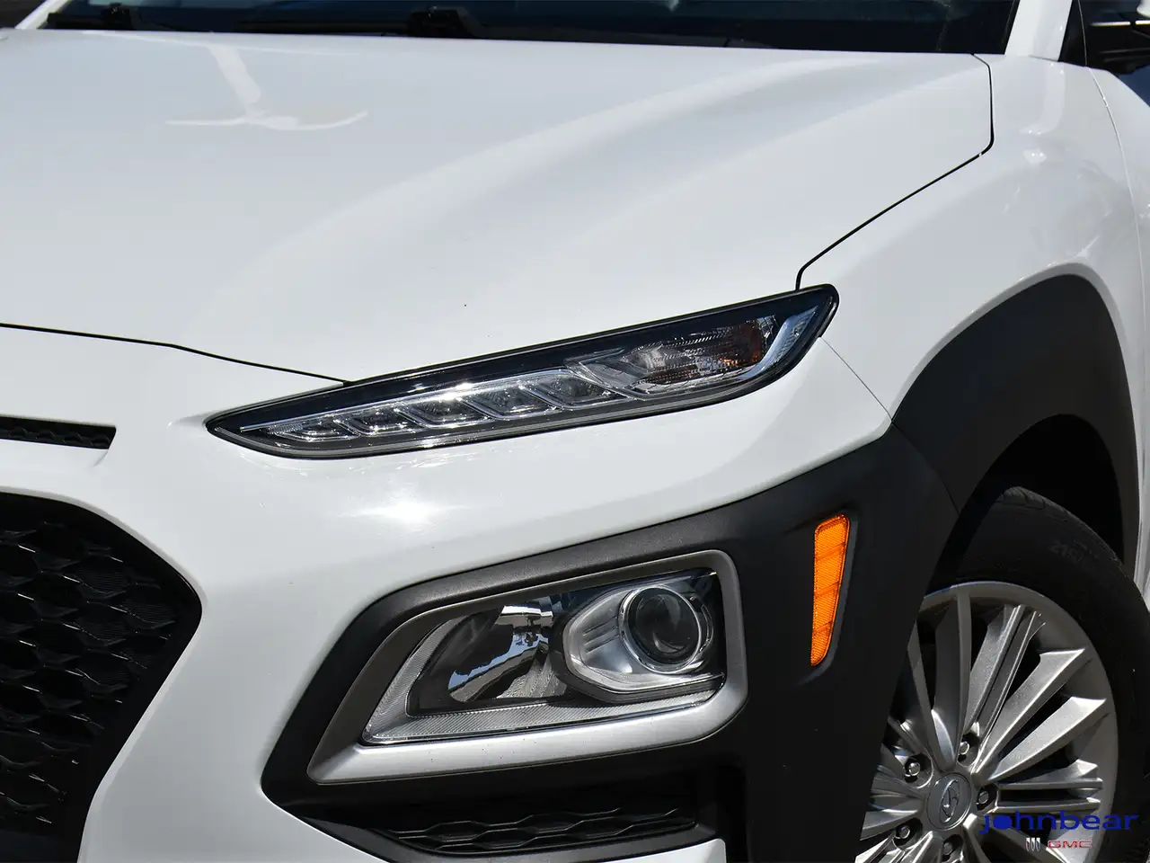 Hyundai KONA снимка Hyundai KONA