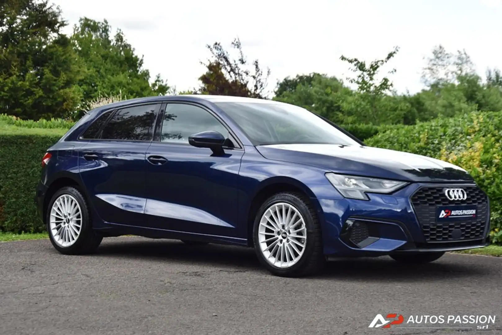 Audi A3 Sportback 30 TDi Advanced | Carplay | Cam | 17" Bleu - 2