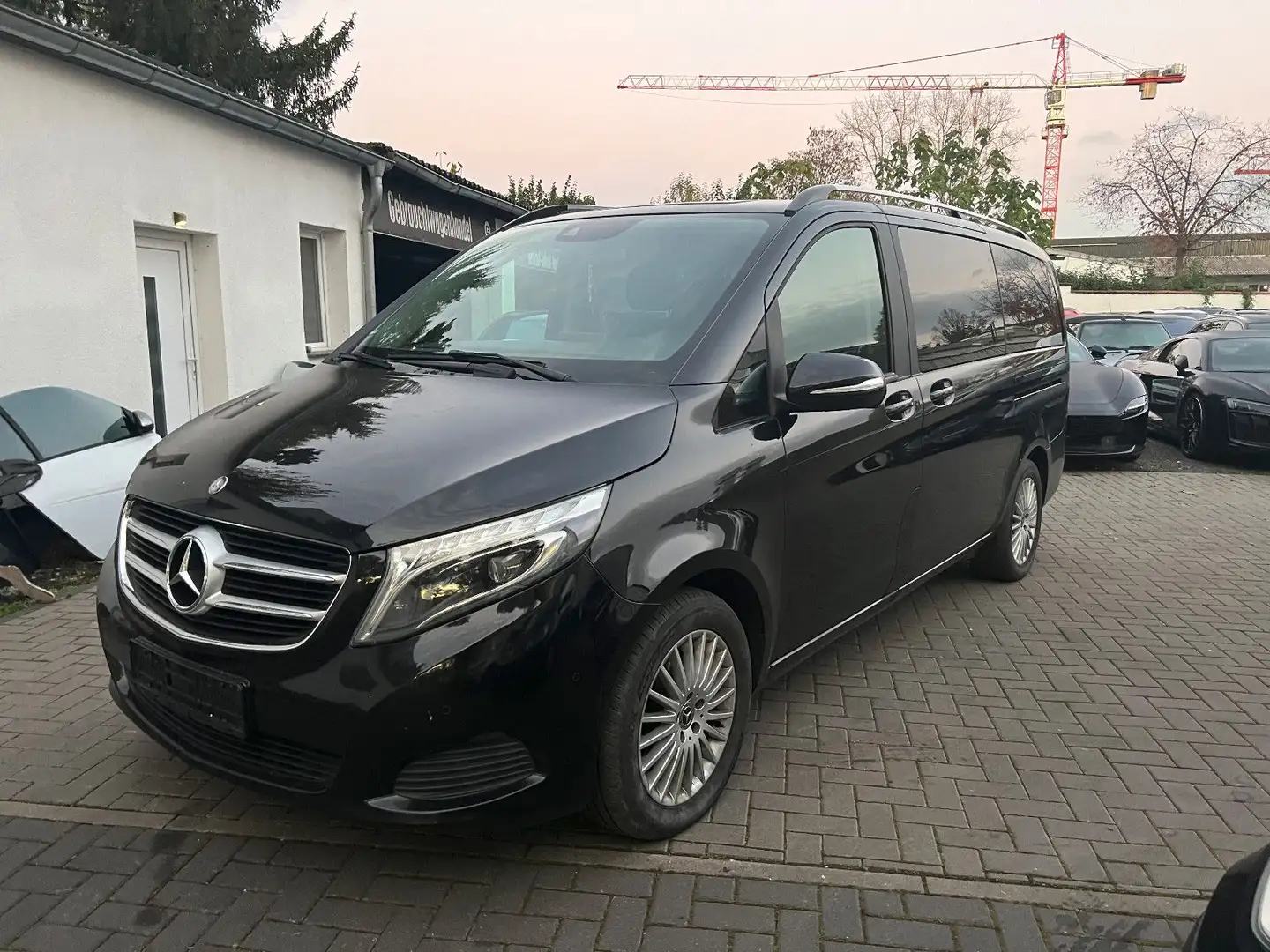 Mercedes-Benz V 250 CDI/BT/d EDIT: lang*Kamera*AHK*ILS+7-Sitze Schwarz - 2