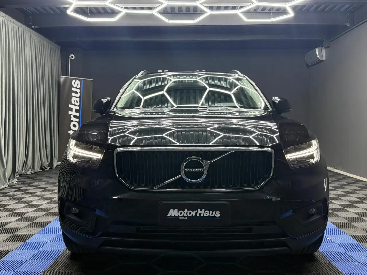 2020 Volvo XC40 2.0 d3 geartronic my20, photograph 2