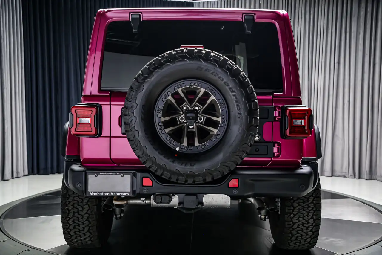 Jeep Wrangler снимка Jeep Wrangler