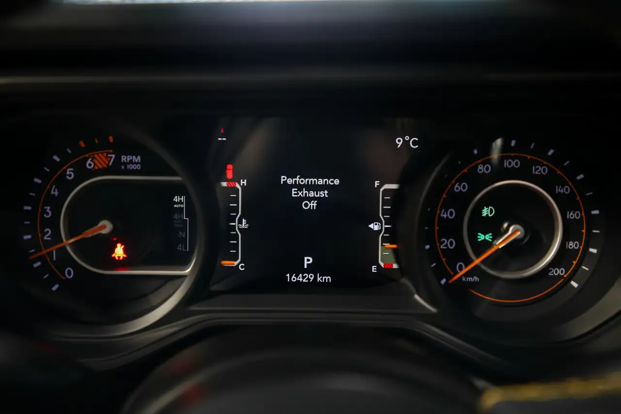 Jeep Wrangler снимка Jeep Wrangler