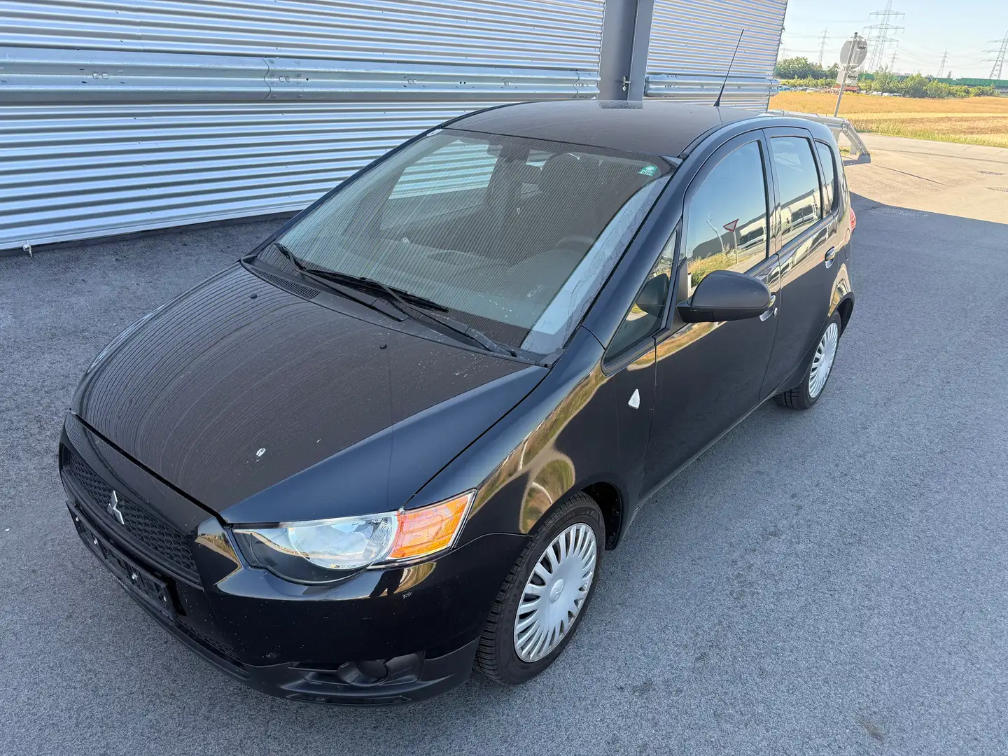 Mitsubishi Colt 5dr 1,1 MPI Inform Clear Tec ID:24 Schwarz - 1