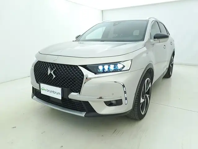 DS Automobiles DS 7 Crossback view 9