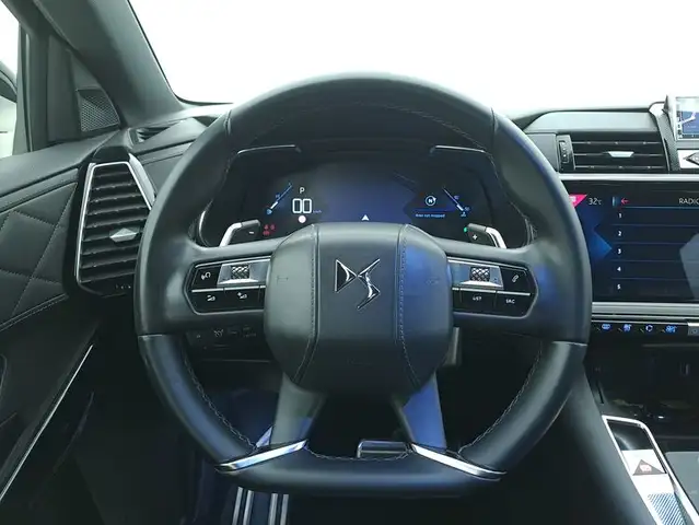 DS Automobiles DS 7 Crossback view 11