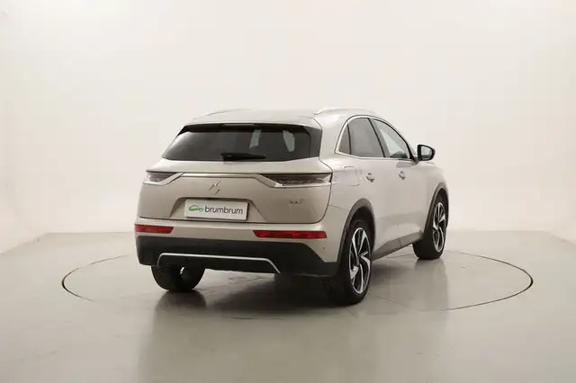 DS Automobiles DS 7 Crossback view 5