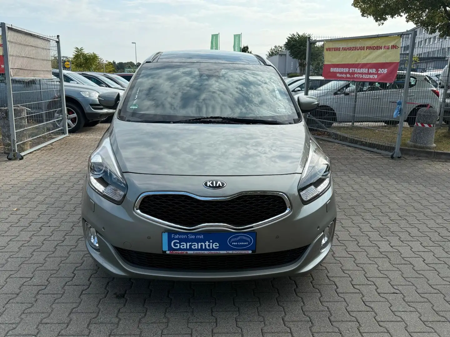 Kia Carens Spirit 1.7 CRDI*GR.NAVI*PANO*KAMERA*7.S** Beige - 2