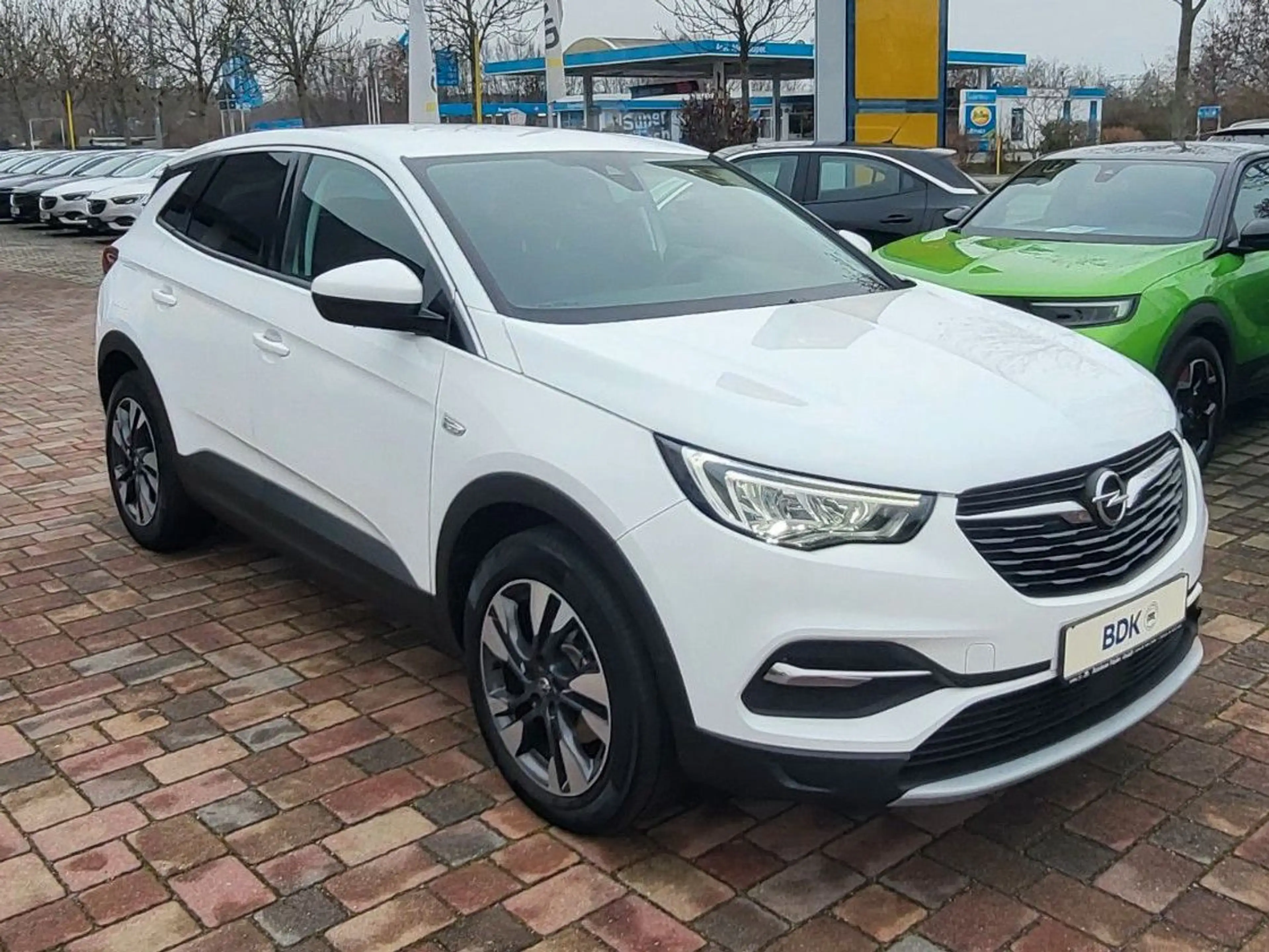 Opel Grandland X "INNOVATION" 1-Hand/LED-Licht/Navi — photo 4