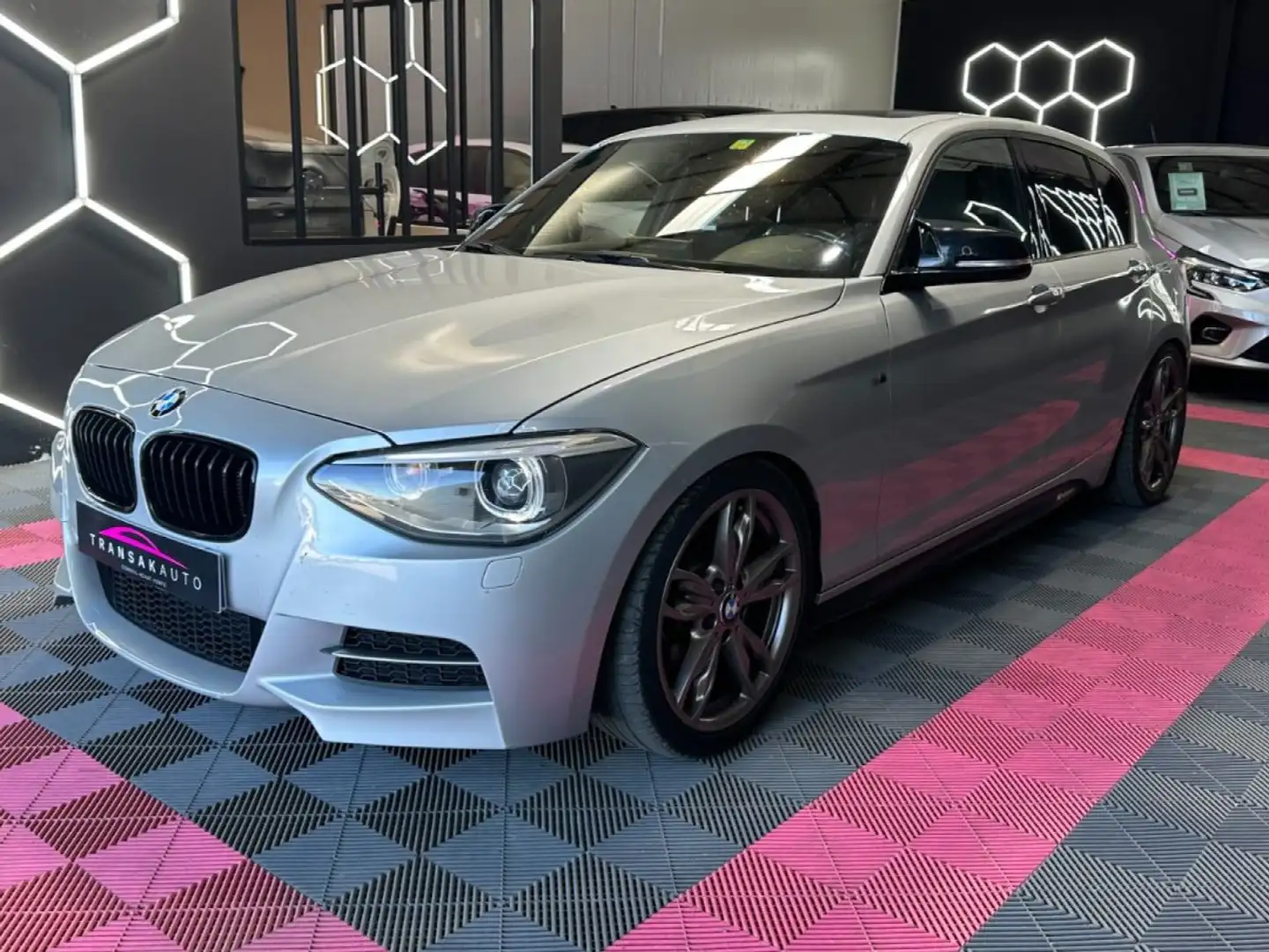 BMW 320 SERIE F20 M135i Propulsion M Performance 320 ch ~ Française ~ Feux adaptatif ~ Toit ouvrant Gris - 2