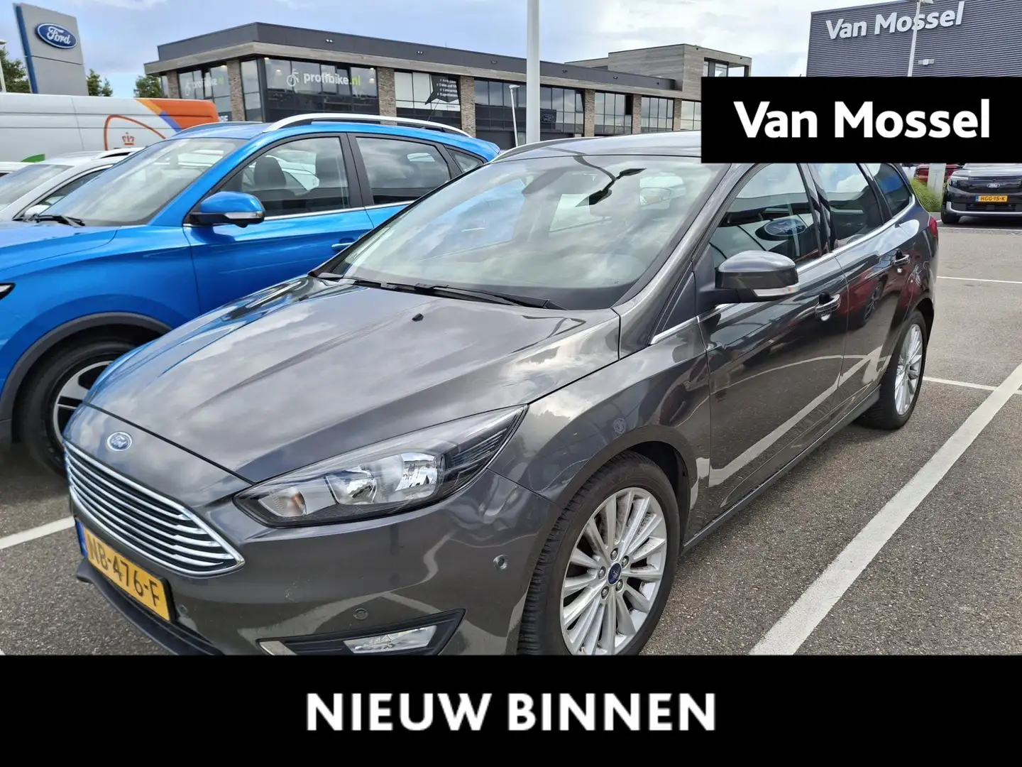 Ford Focus Wagon 1.0 Titanium Gris - 1