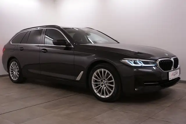 BMW 520 d xDrive touring// Anhängervorr.// Ambientebel.