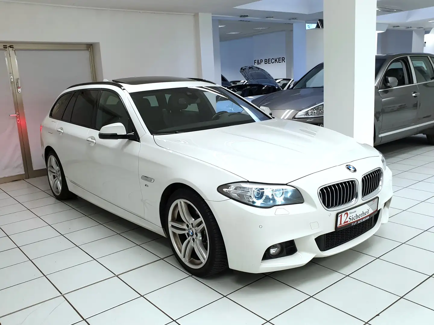 BMW 520 520d Touring Aut. M Paket Leder Navi Pano Shadow Blanco - 2