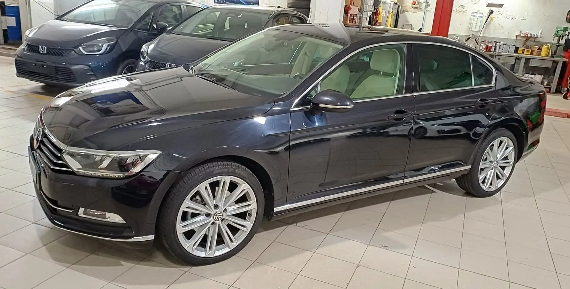 Volkswagen Passat Passat Berlina 2.0 tdi Executive 4motion 190cv dsg Niebieski - 2