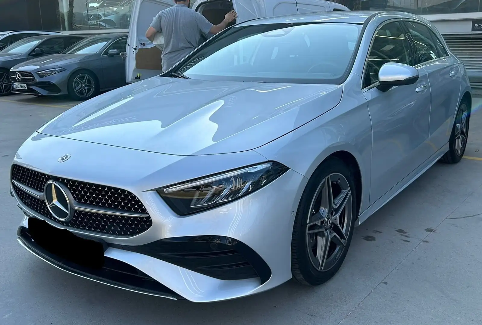 Mercedes-Benz A 200 AMG Line Advanced Plus Gris - 1