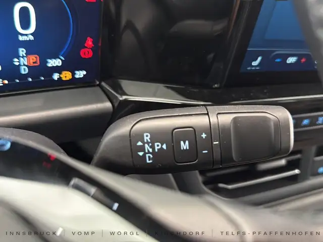 Ford Tourneo Custom Limited 320 L1 Titanium FWD Ansicht 16