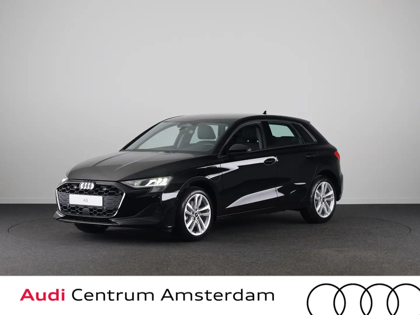 Audi A3 Sportback Pro Line 40 TFSI e 204 pk | Parkeerhulp Zwart - 1