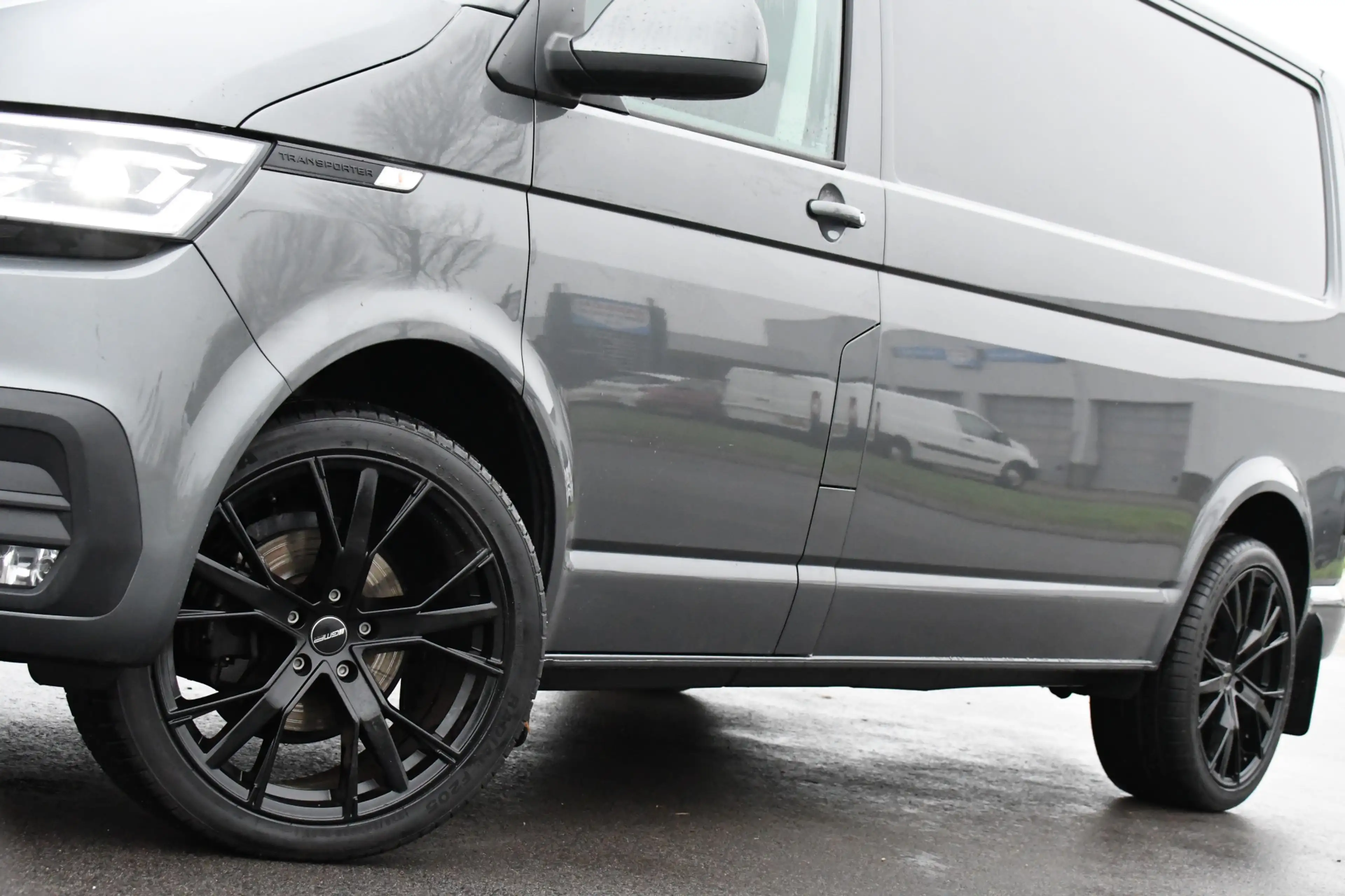 Volkswagen Transporter 2.0 TDI L2H1 30 PB Edition Highline Adaptieve Crui — photo 30