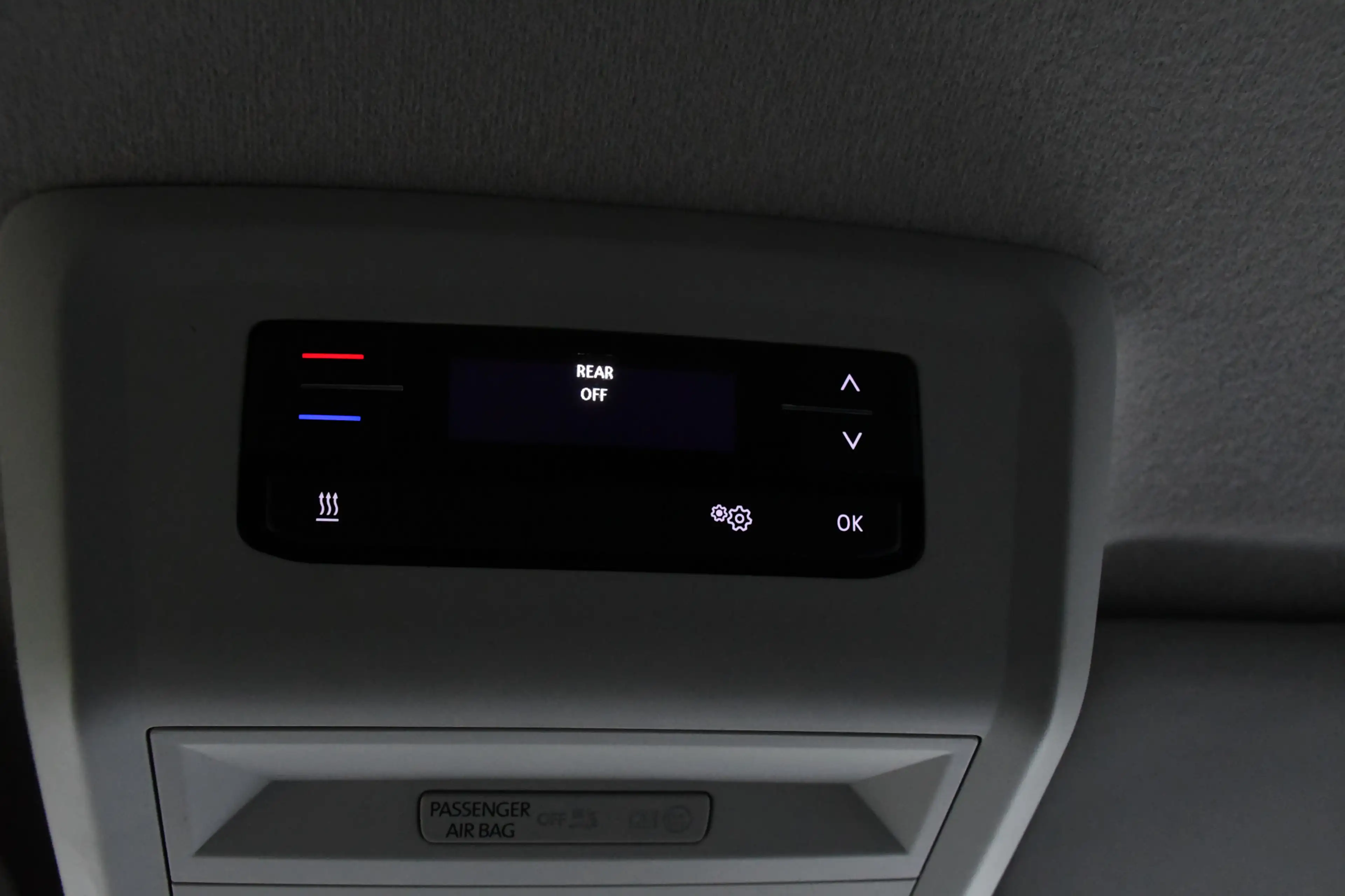 Volkswagen Transporter 2.0 TDI L2H1 30 PB Edition Highline Adaptieve Crui — photo 29