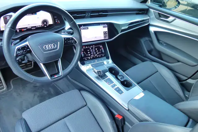 Audi A6 Avant view 9