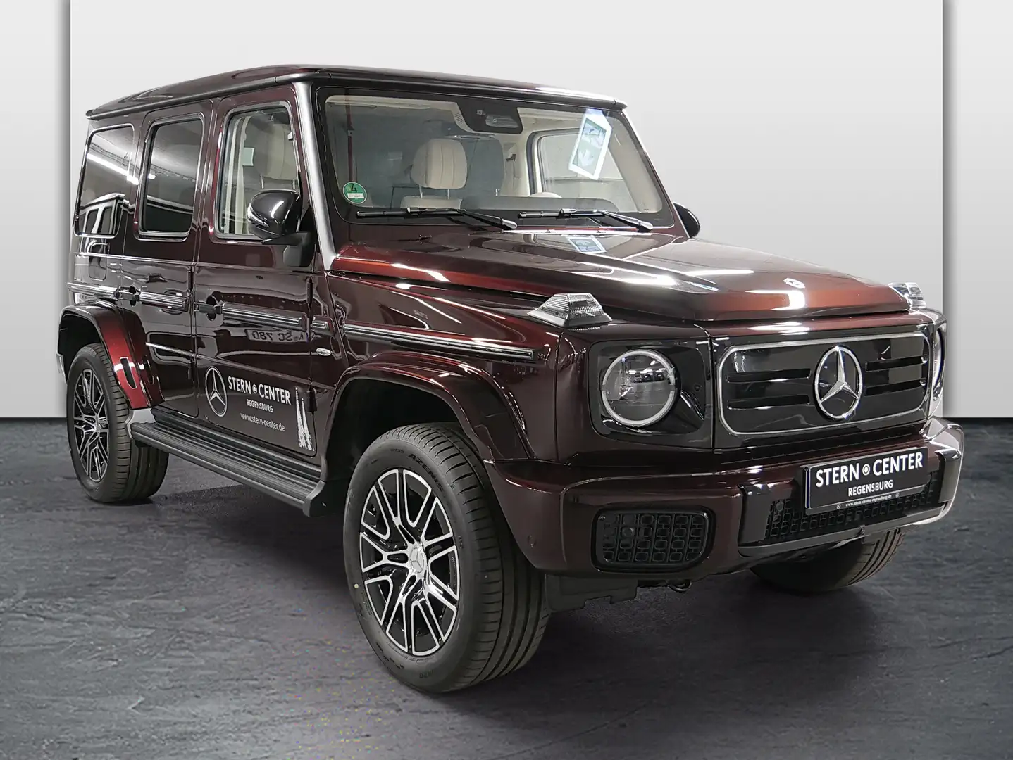 Mercedes-Benz G 580 EQ AMG SUPERIOR+FOND TV+MASSAGE+DISTRONIC+ Červená - 2