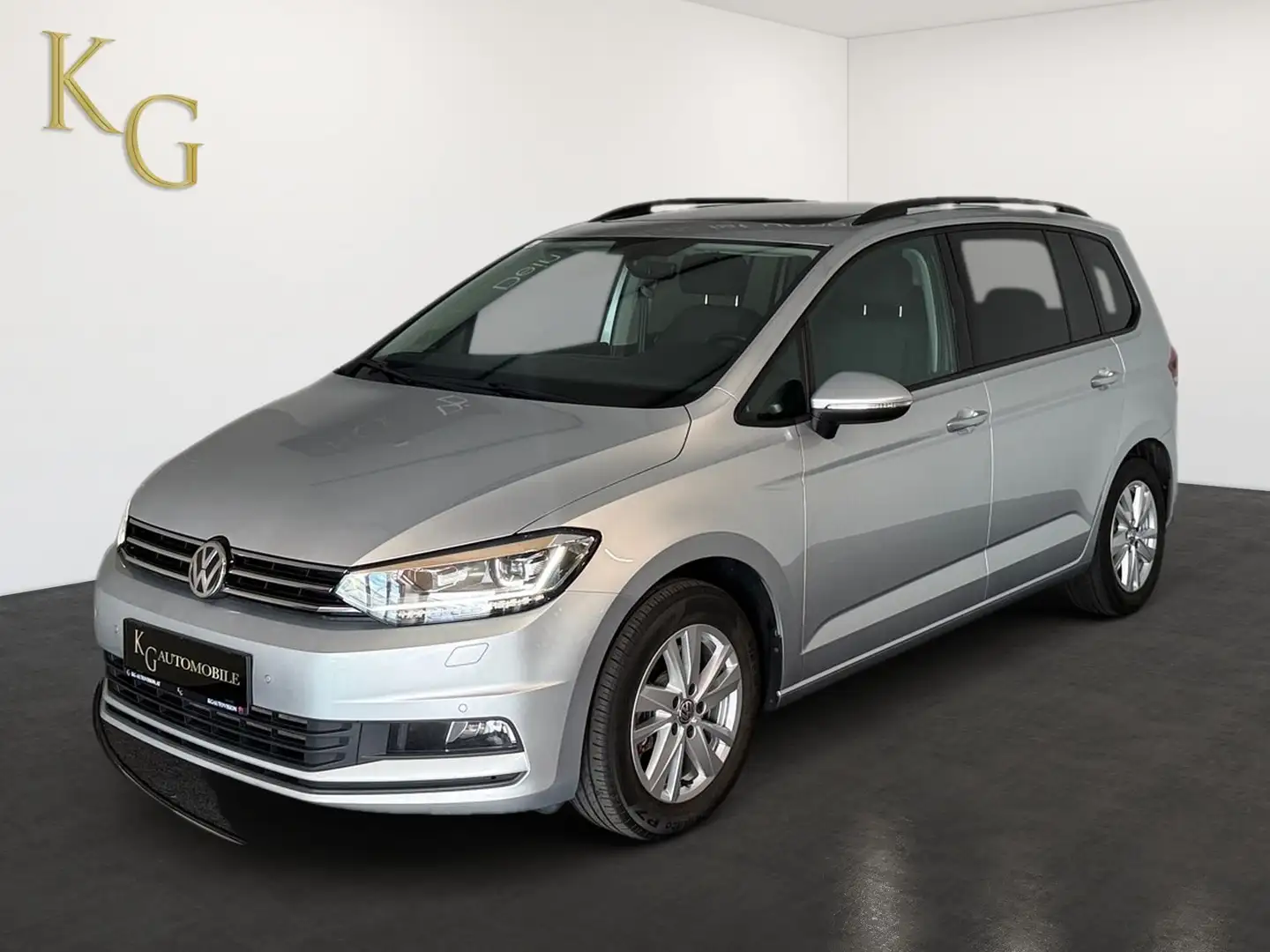 Volkswagen Touran 2.0 TDI DSG 7-Sitzer ab ca. 196€ monatlich Silber - 2