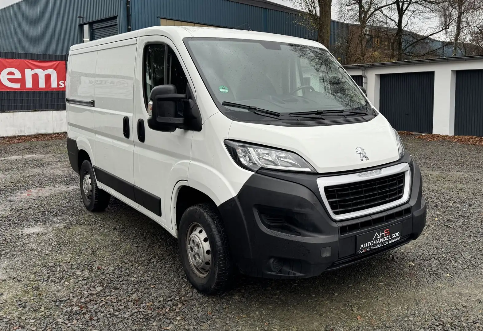 Peugeot Boxer 330 L1H1 Premium BlueHDi 120 Blanc - 2